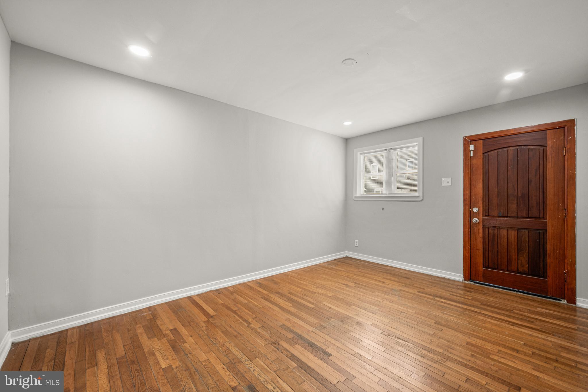 HOPKINS - Residential