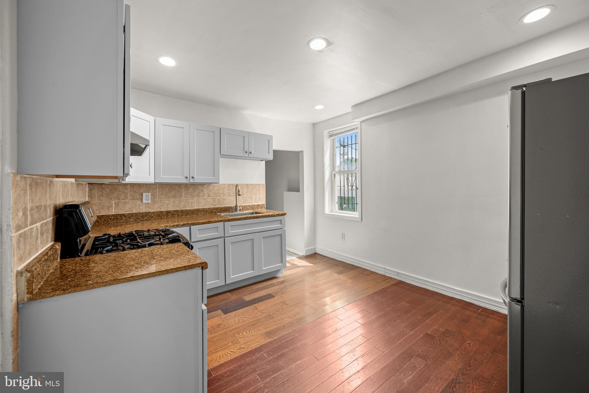 HOPKINS - Residential
