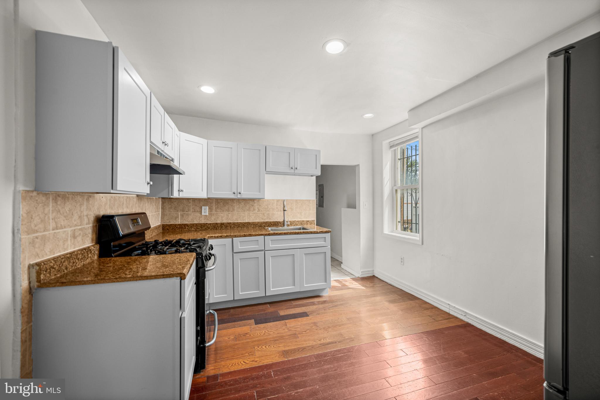 HOPKINS - Residential