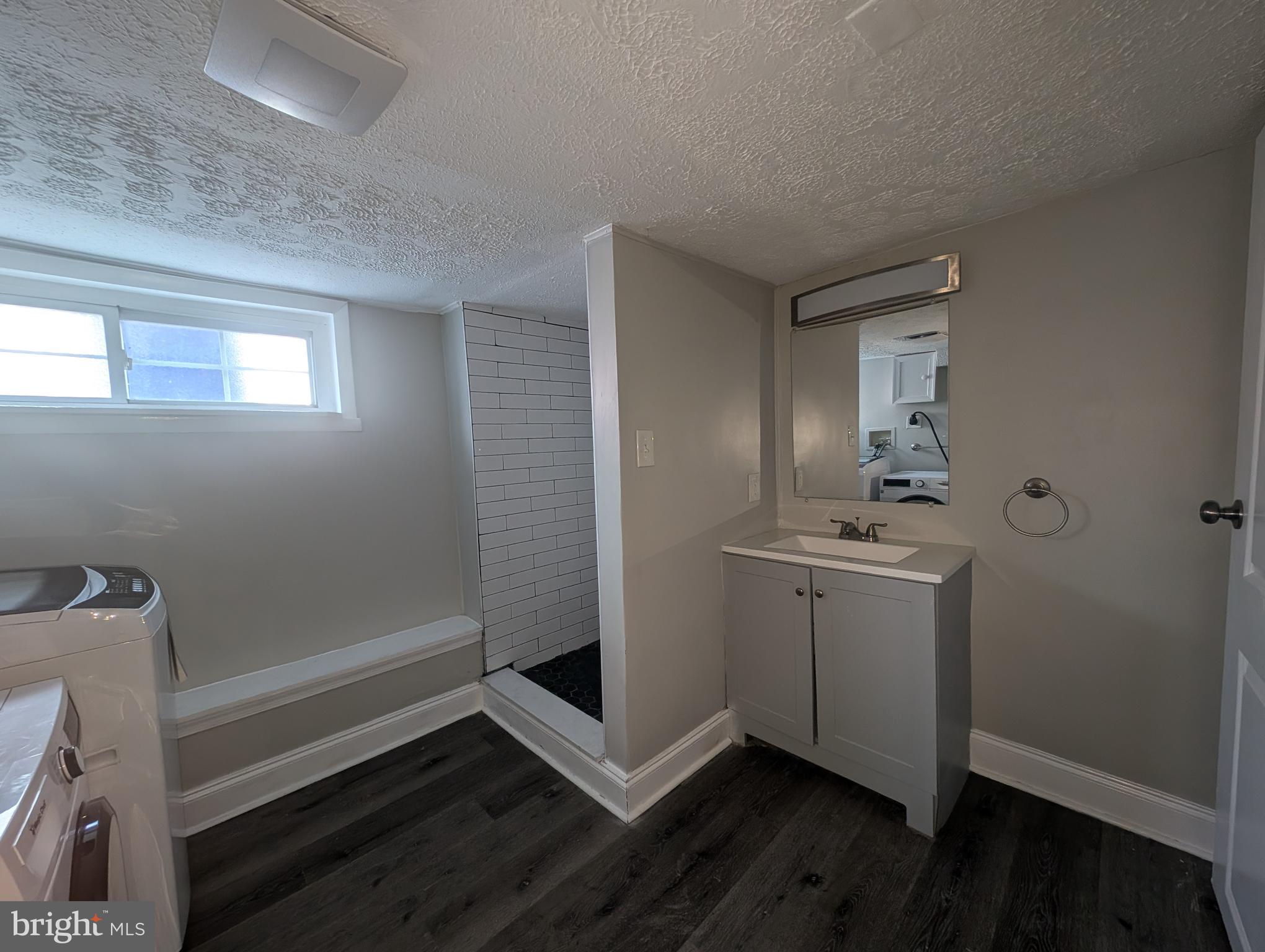 HIGHLANDTOWN - Residential