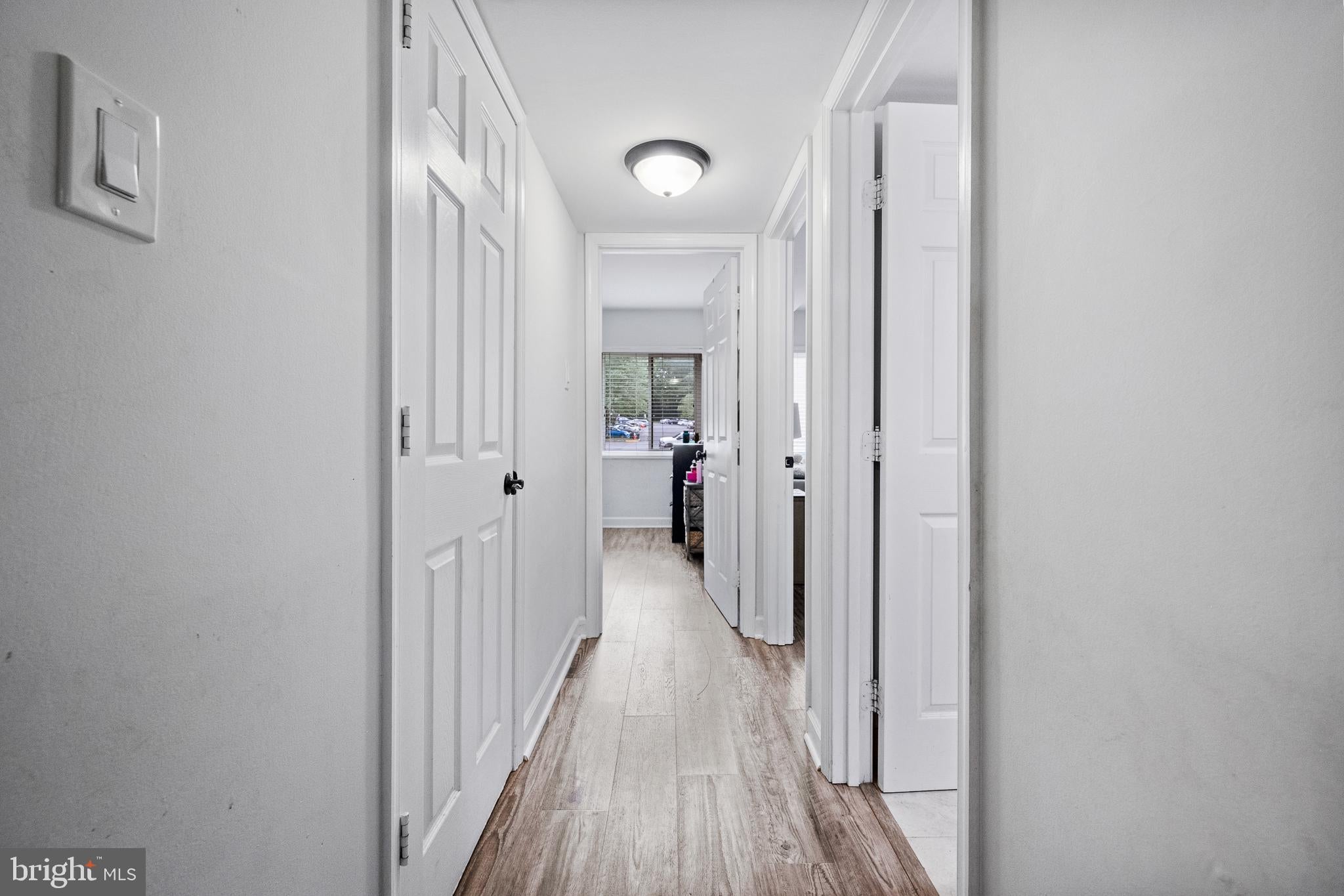 1423 NORTHGATE SQUARE 11