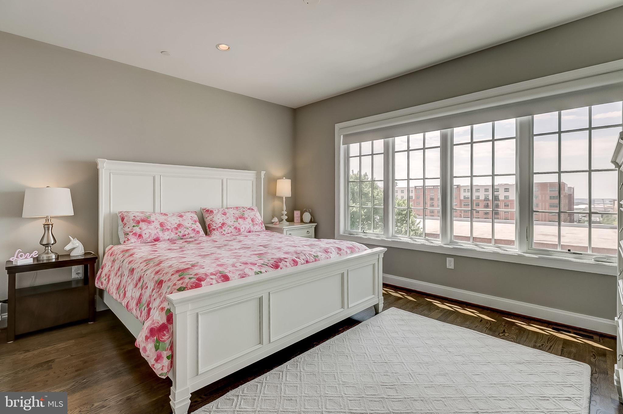 BREWERS HILL - Residential