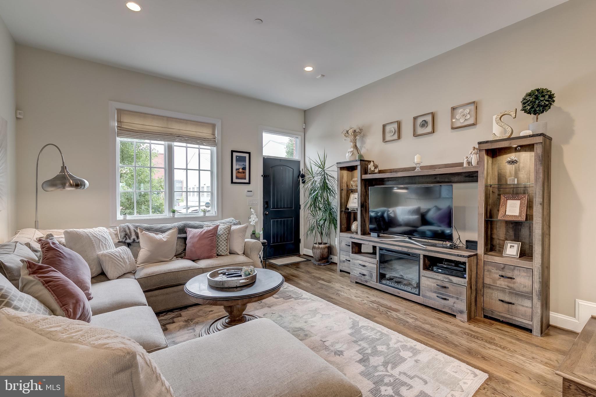 BREWERS HILL - Residential