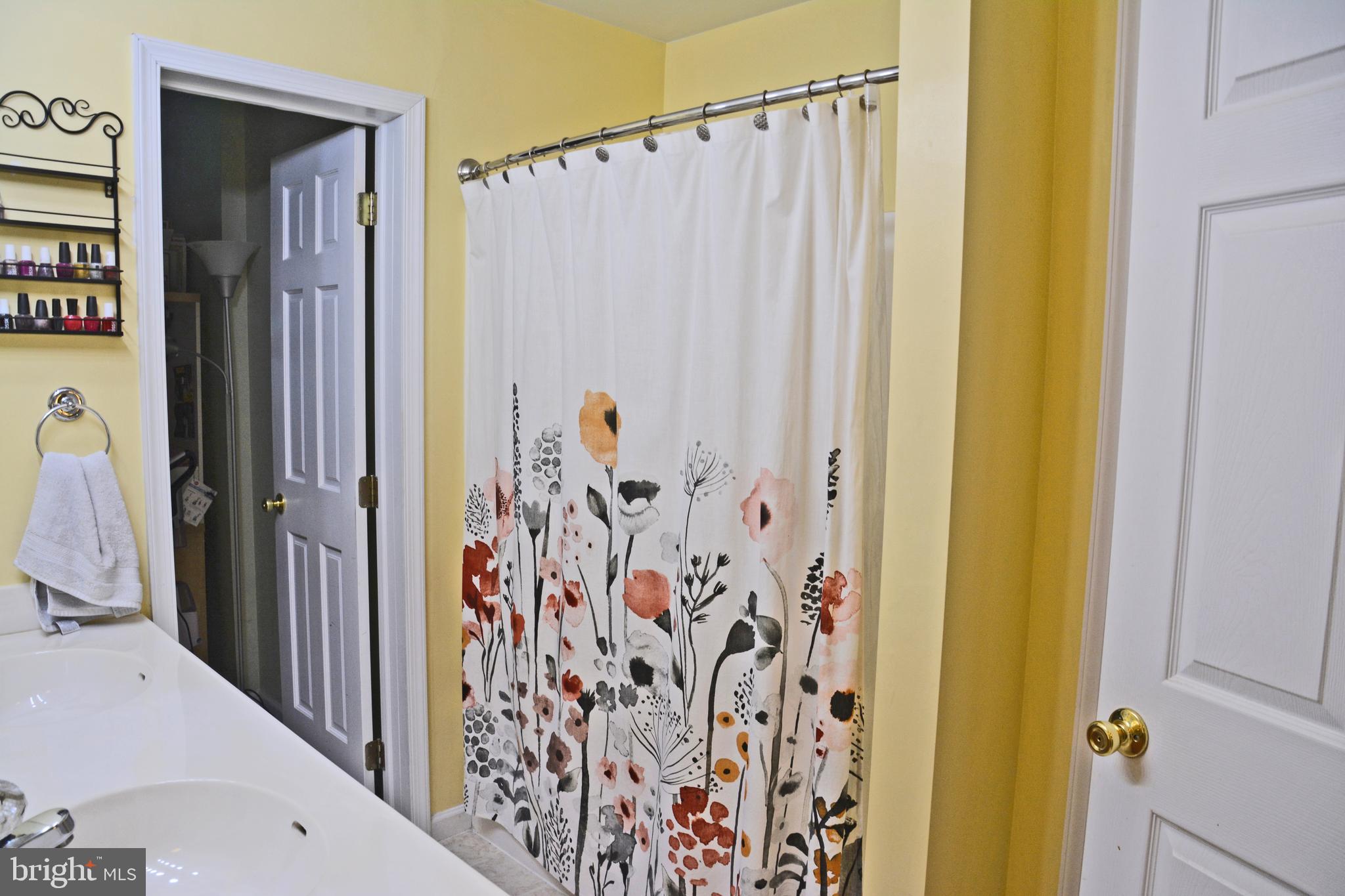 HAYWARD HEATH - Residential