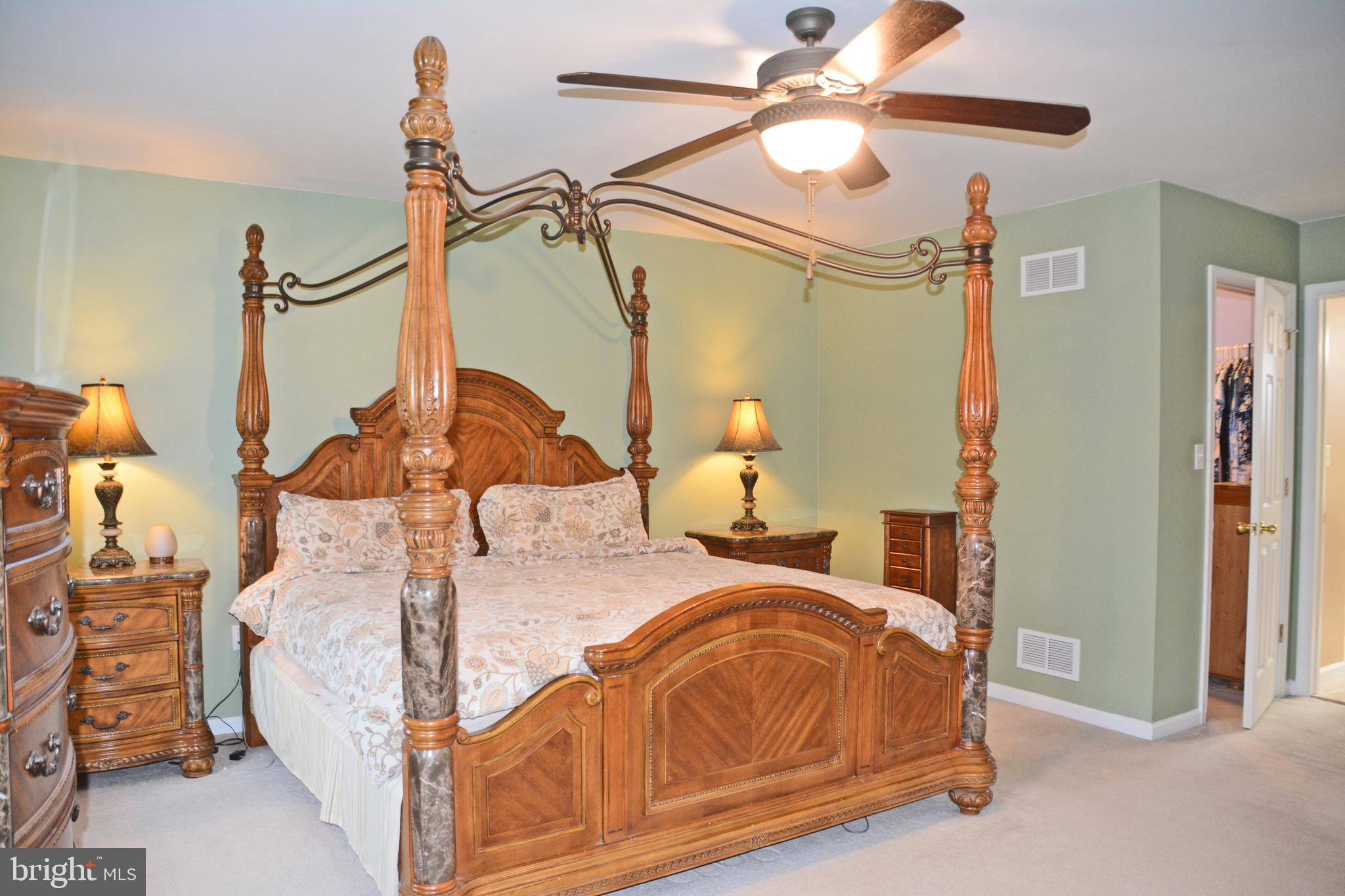 HAYWARD HEATH - Residential