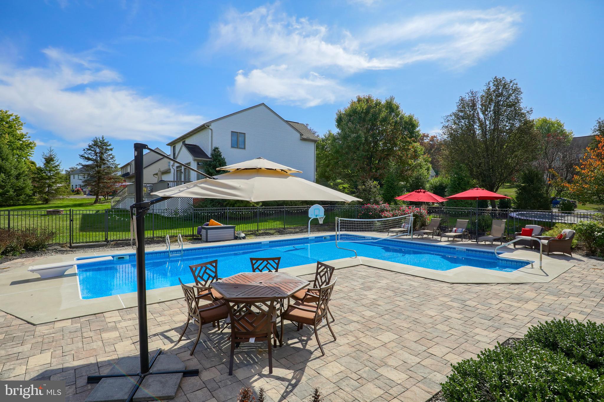 HAYWARD HEATH - Residential