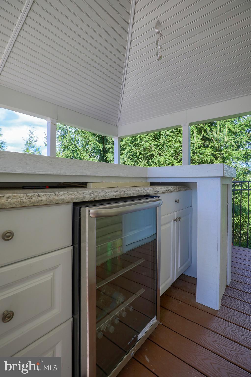 HAYWARD HEATH - Residential