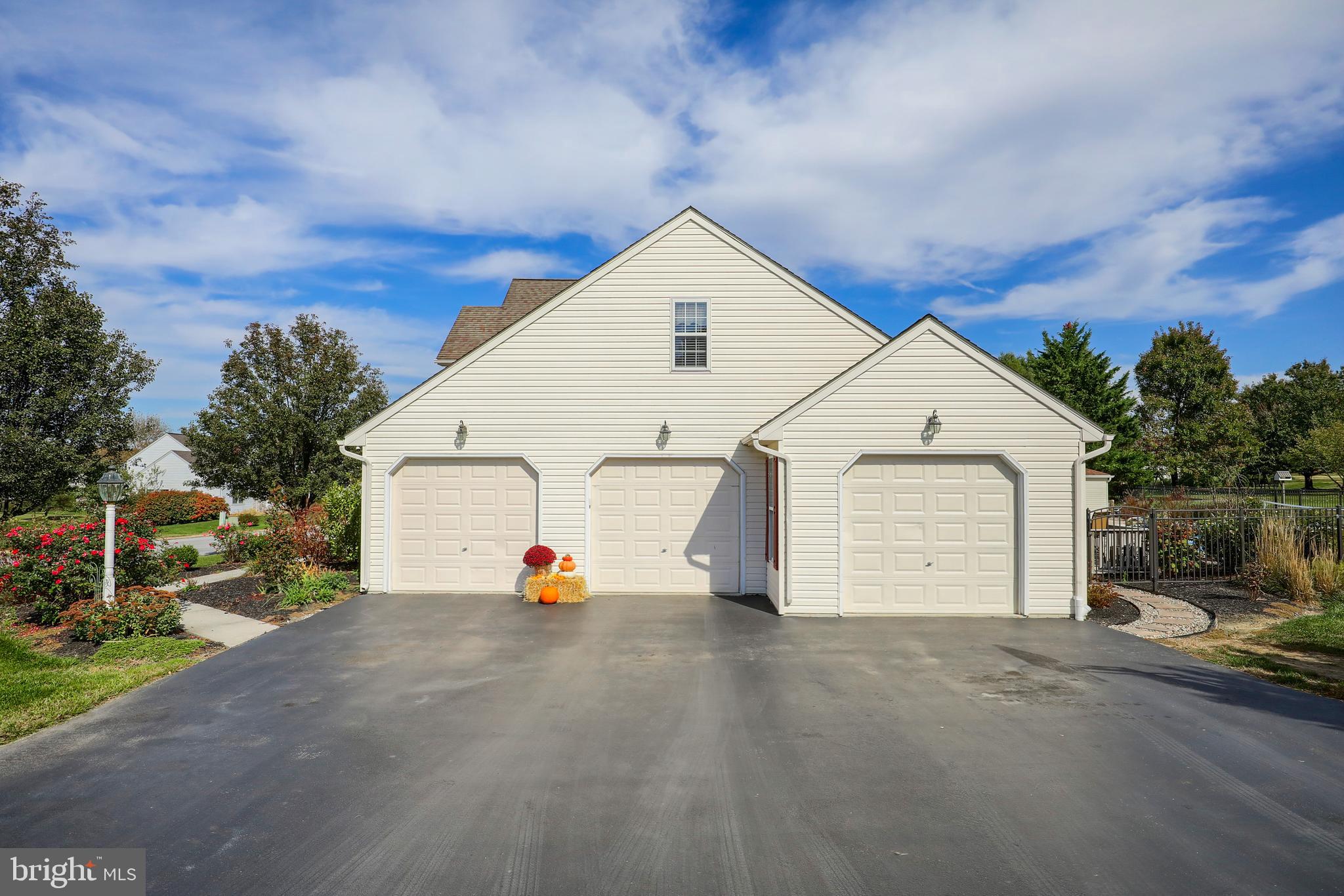 HAYWARD HEATH - Residential