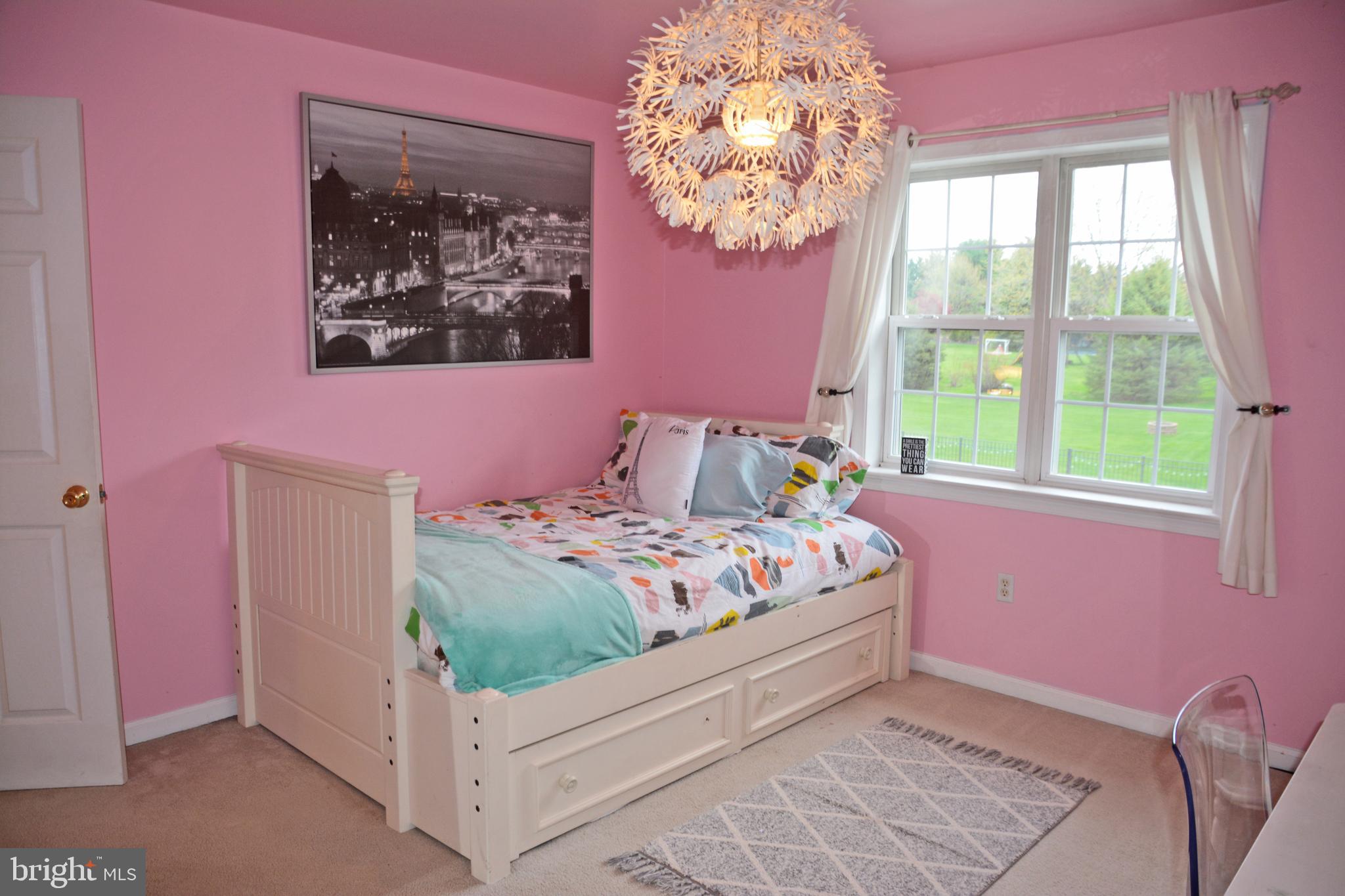 HAYWARD HEATH - Residential