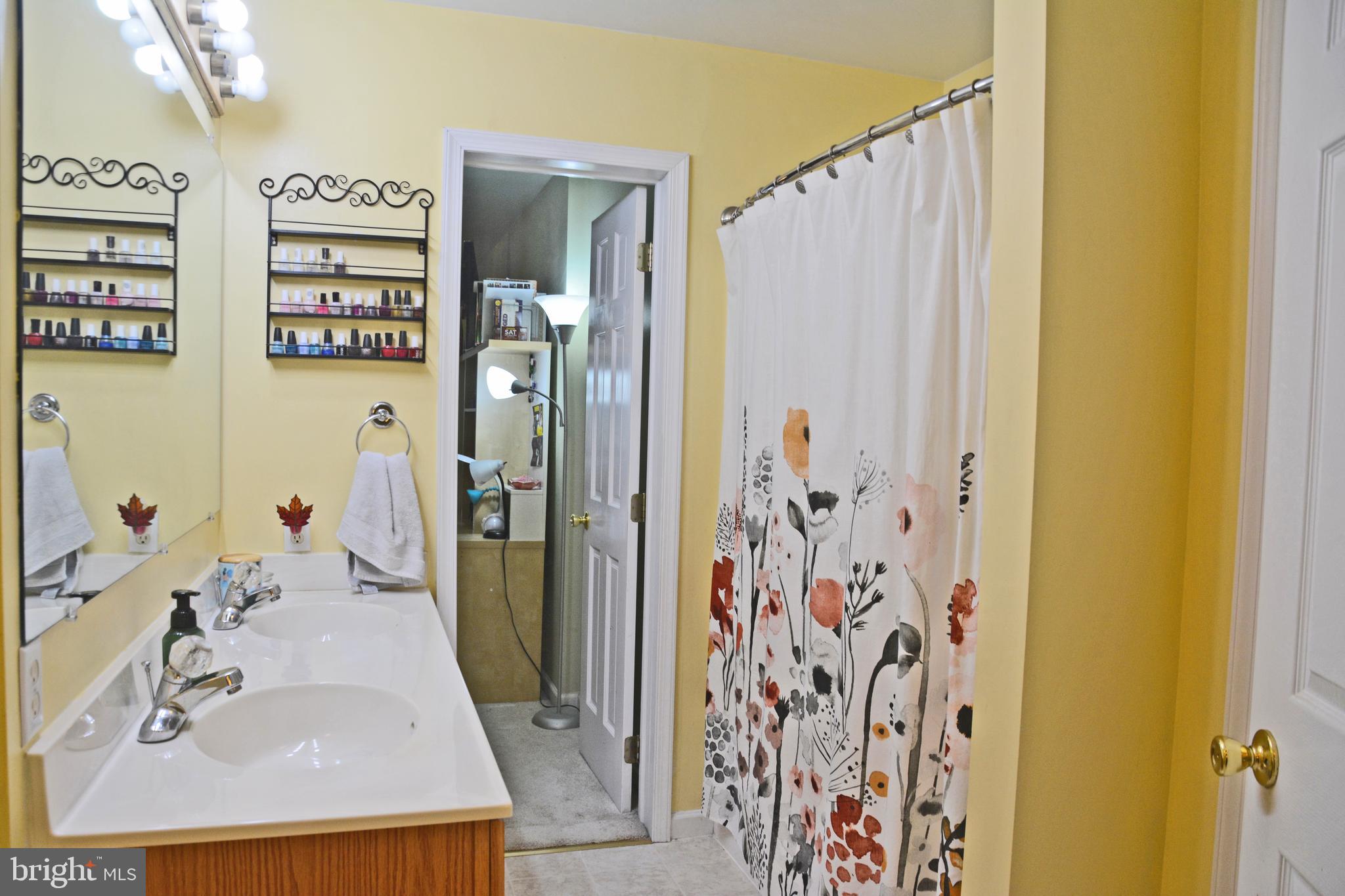 HAYWARD HEATH - Residential