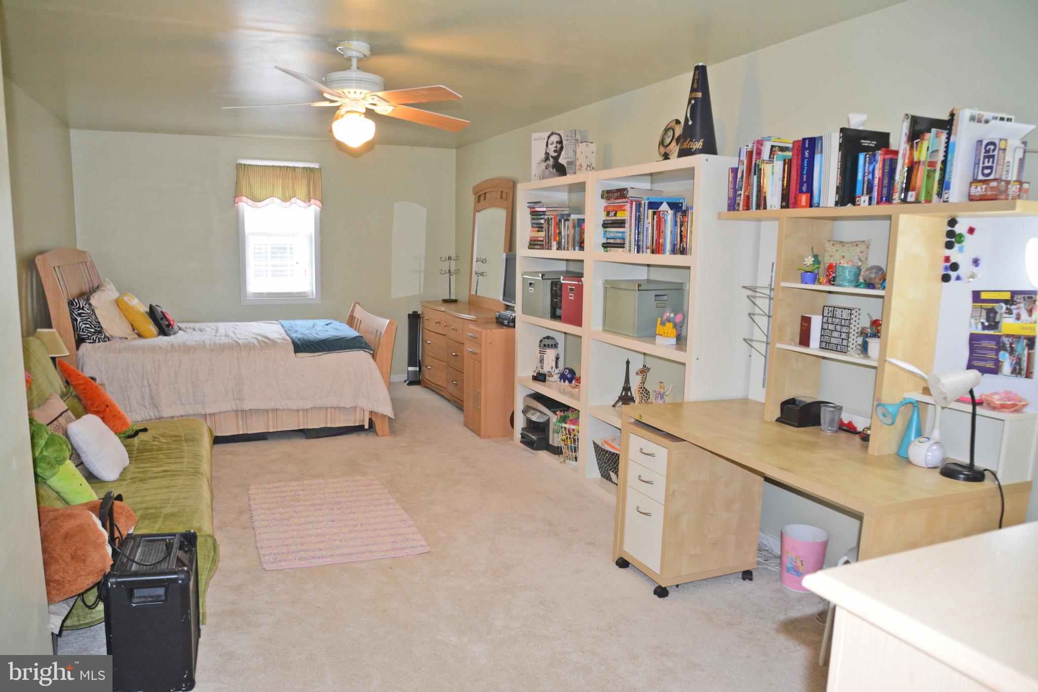 HAYWARD HEATH - Residential