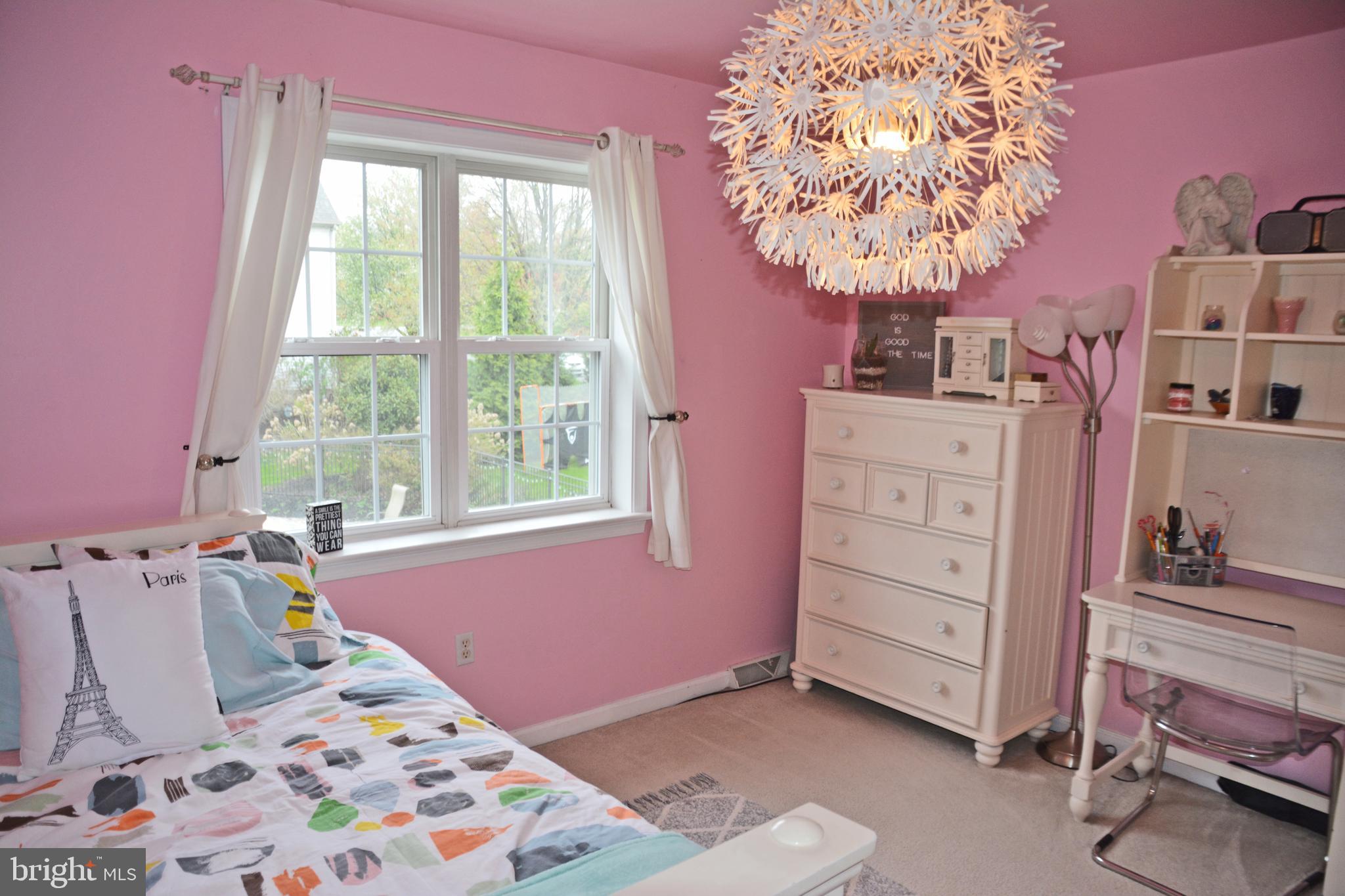 HAYWARD HEATH - Residential