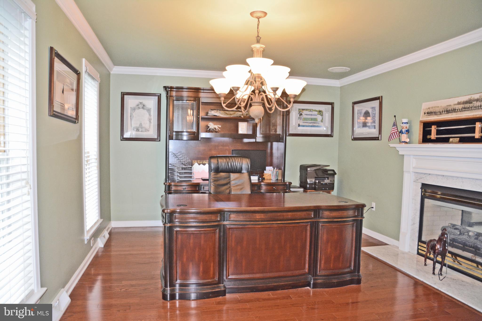 HAYWARD HEATH - Residential