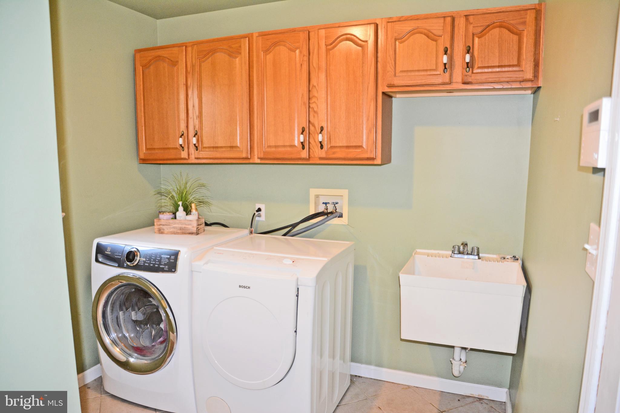 HAYWARD HEATH - Residential