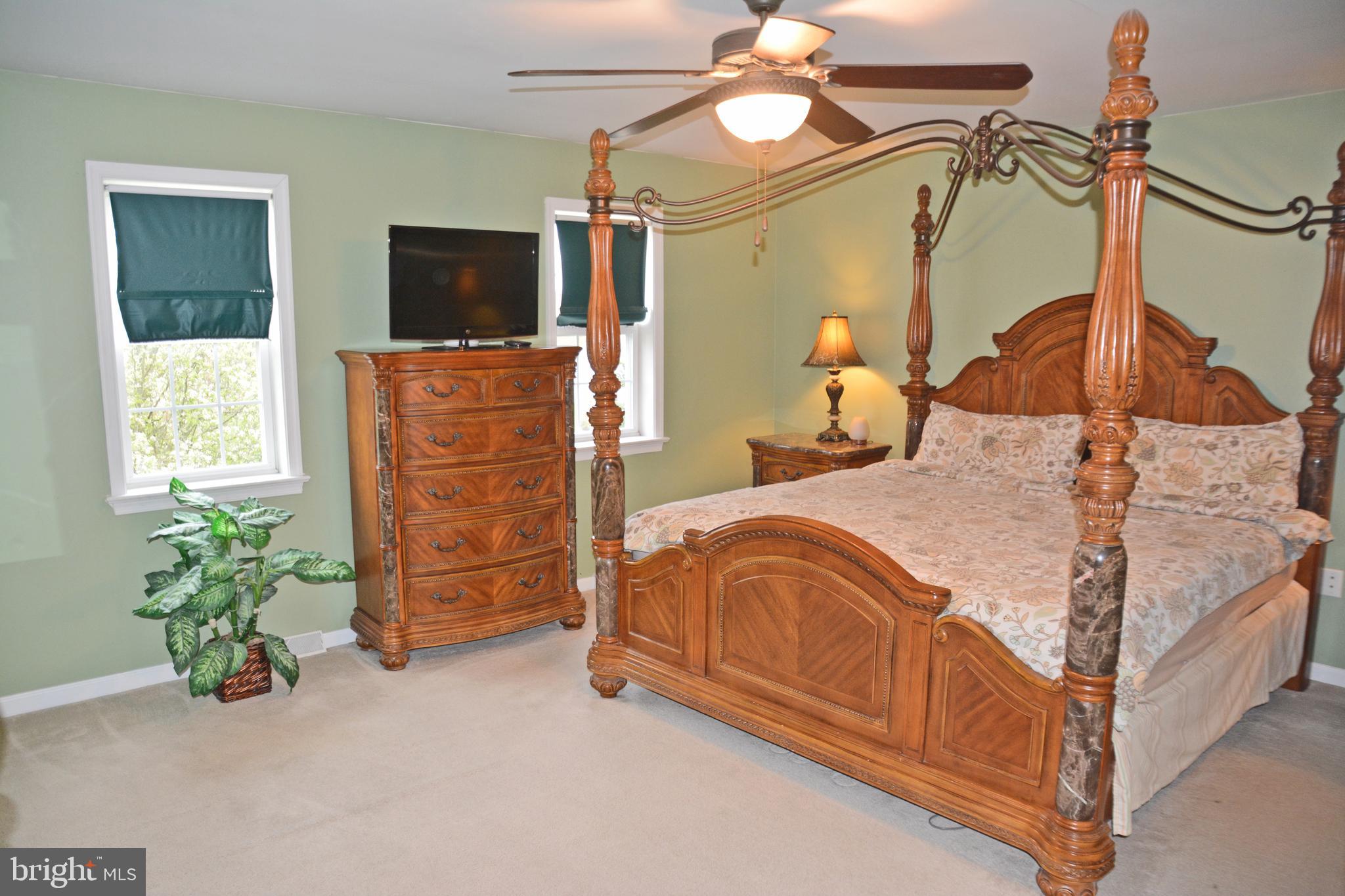 HAYWARD HEATH - Residential