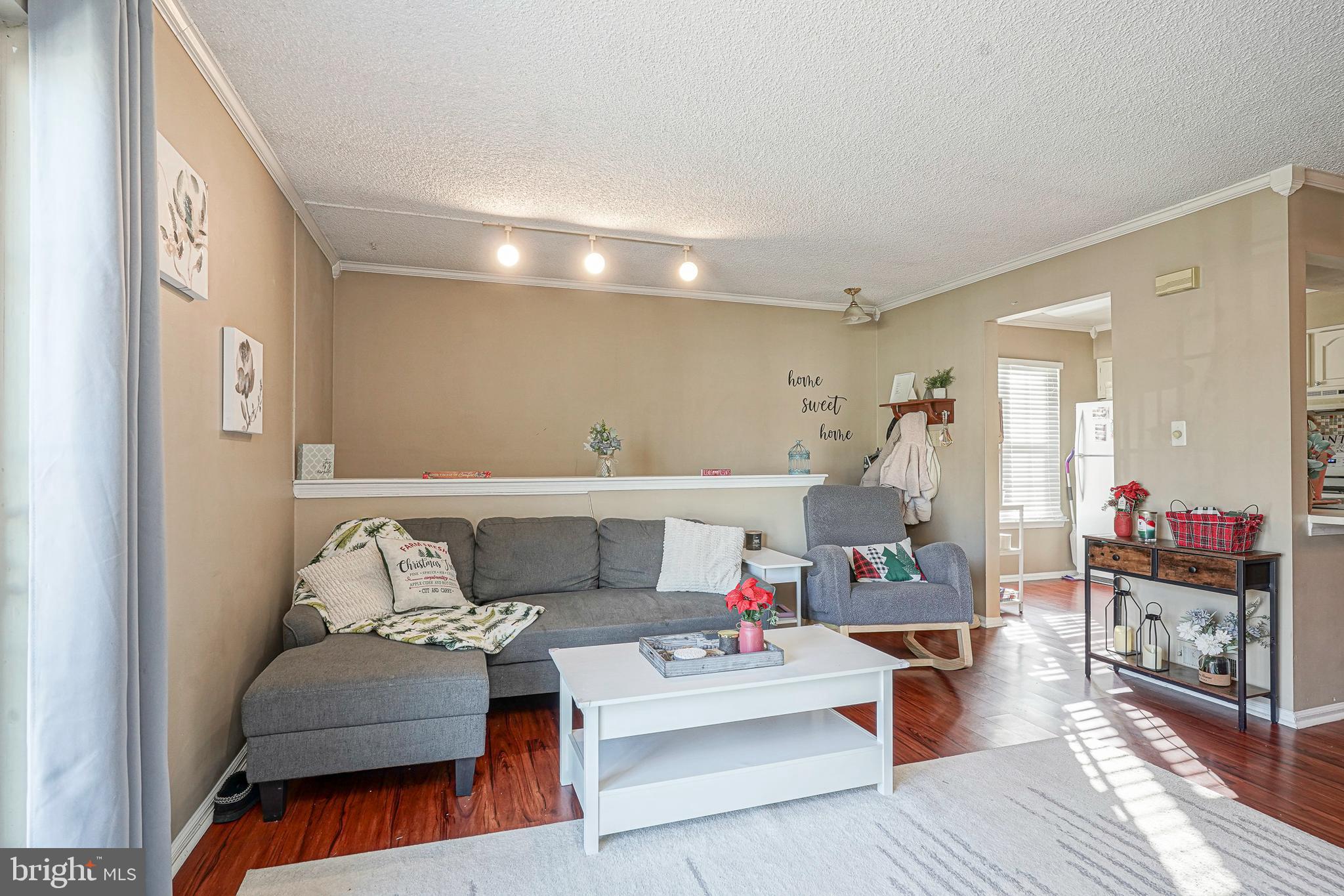 2402 SEDGEFIELD DRIVE B