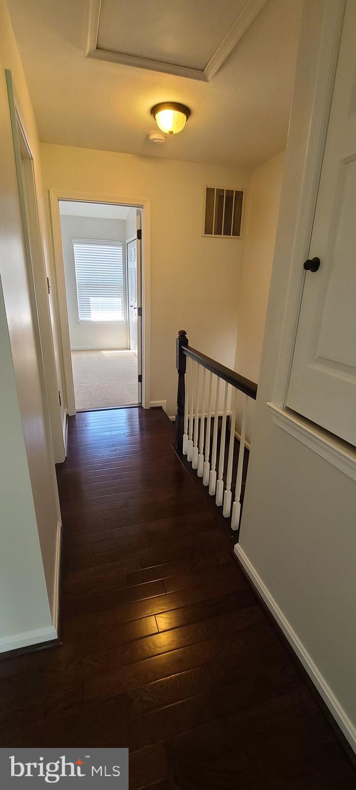 RIVERCHASE - Residential