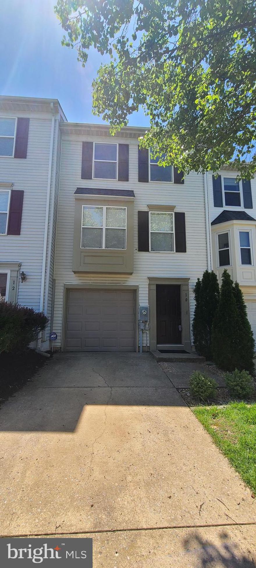 Beautiful townhome in Riverchase. Freshly painted with new roof (2021 by condo).  Lovely back patio.  Hot water heater 2 years old. Kitchen appliances +/- 5 years. HVAC12 years old. Lighting fixtures recently updated.