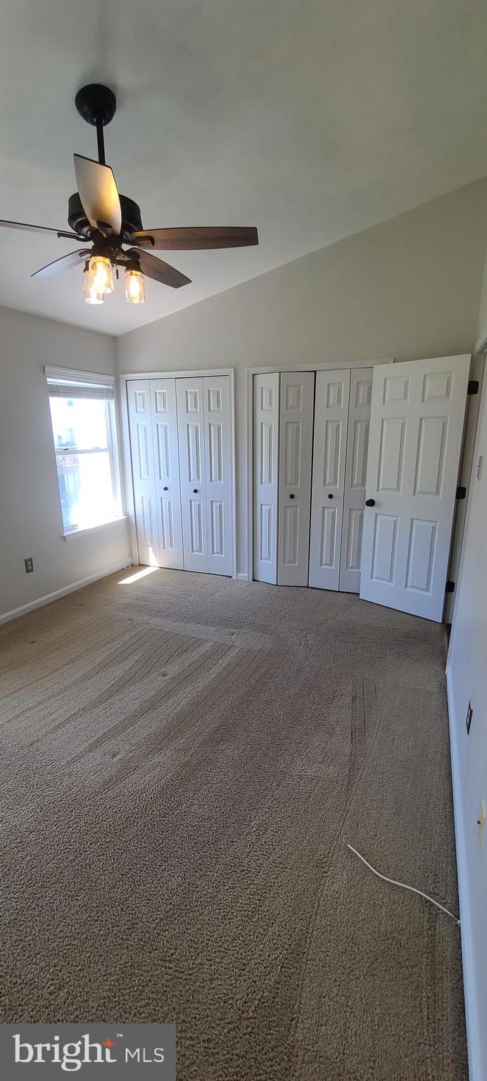 RIVERCHASE - Residential