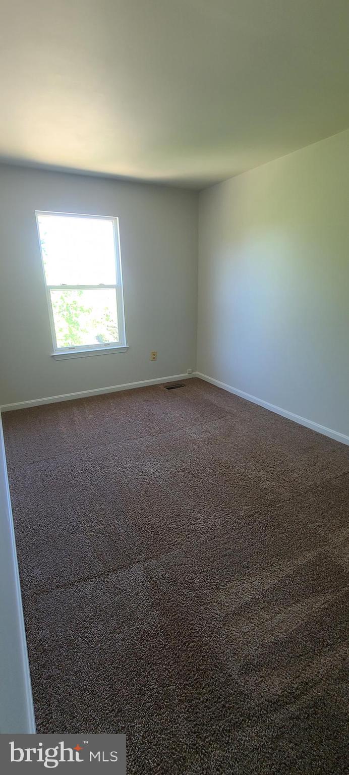 RIVERCHASE - Residential