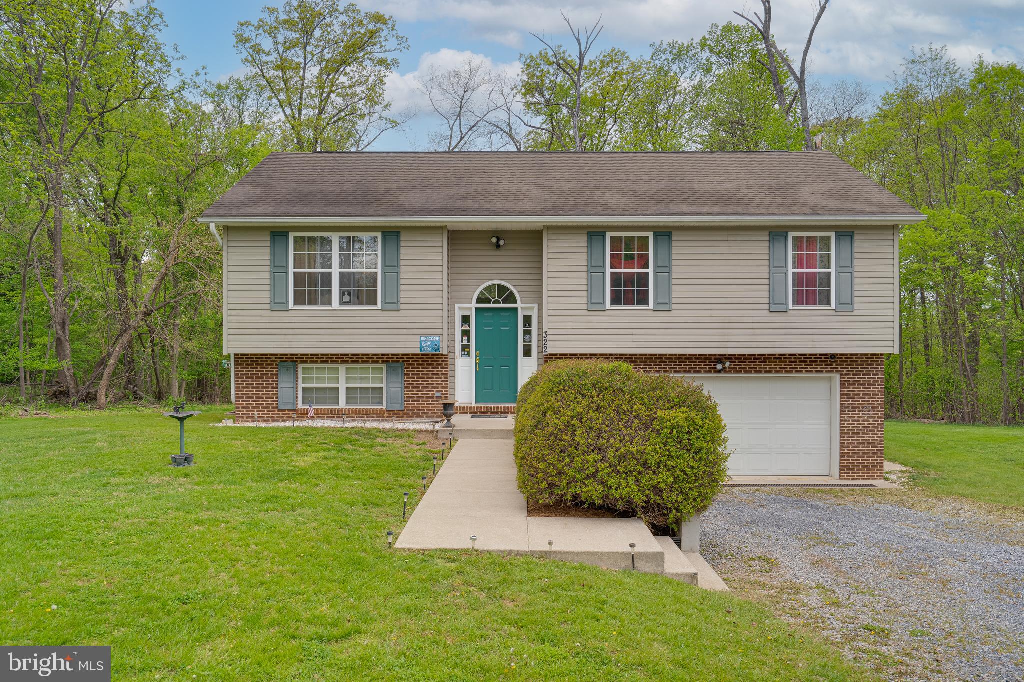 WIDE RIVER FARM - Residential