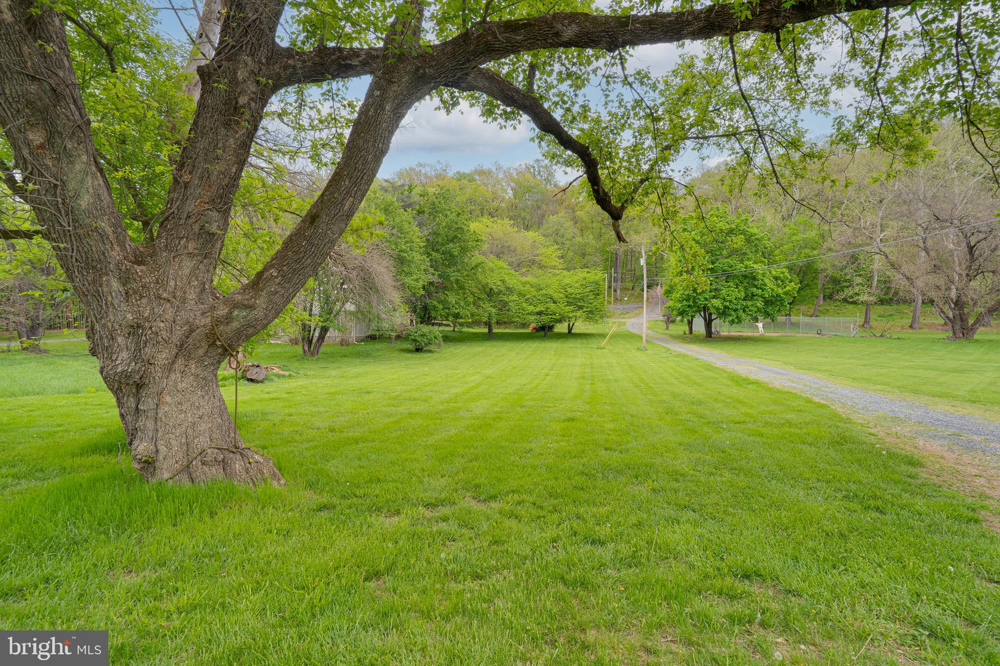WIDE RIVER FARM - Residential