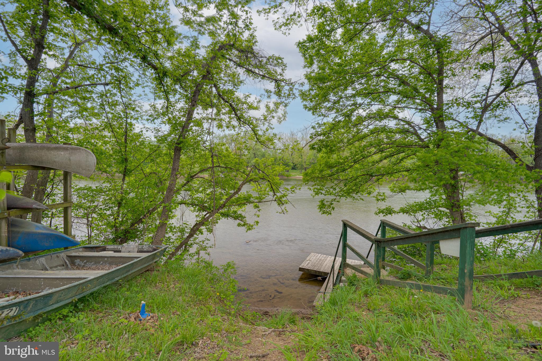 WIDE RIVER FARM - Residential