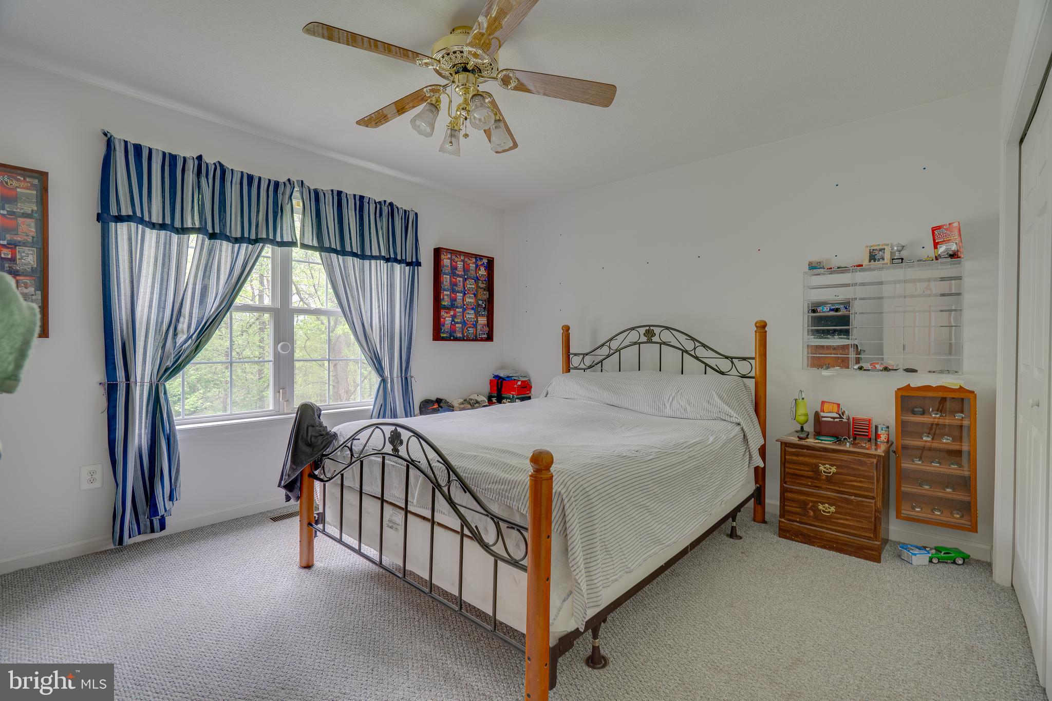 WIDE RIVER FARM - Residential