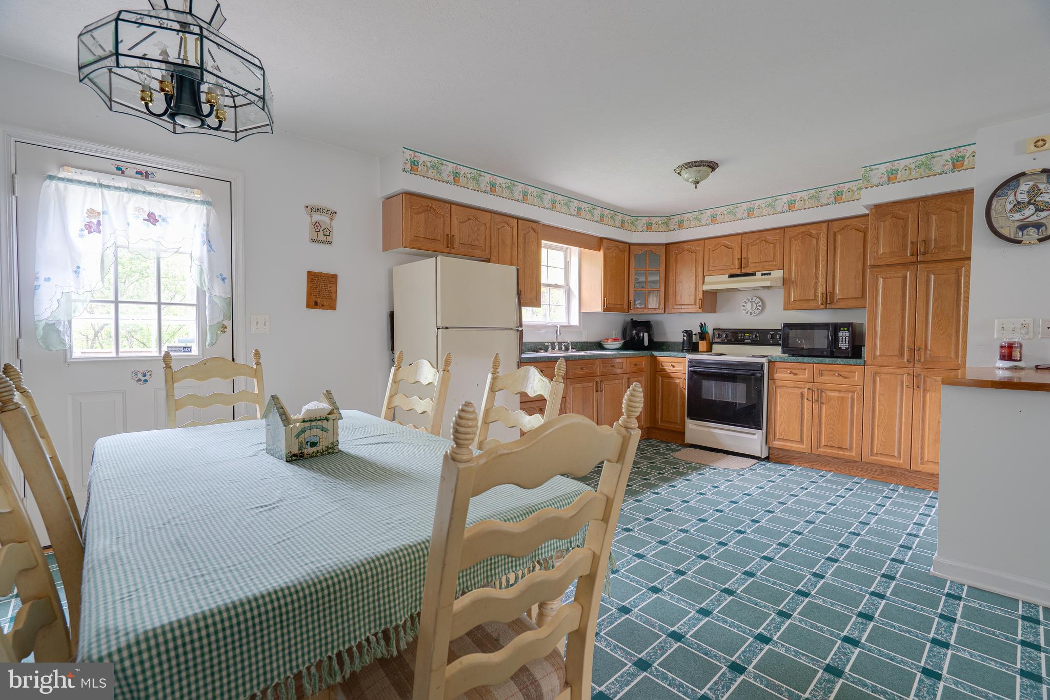 WIDE RIVER FARM - Residential