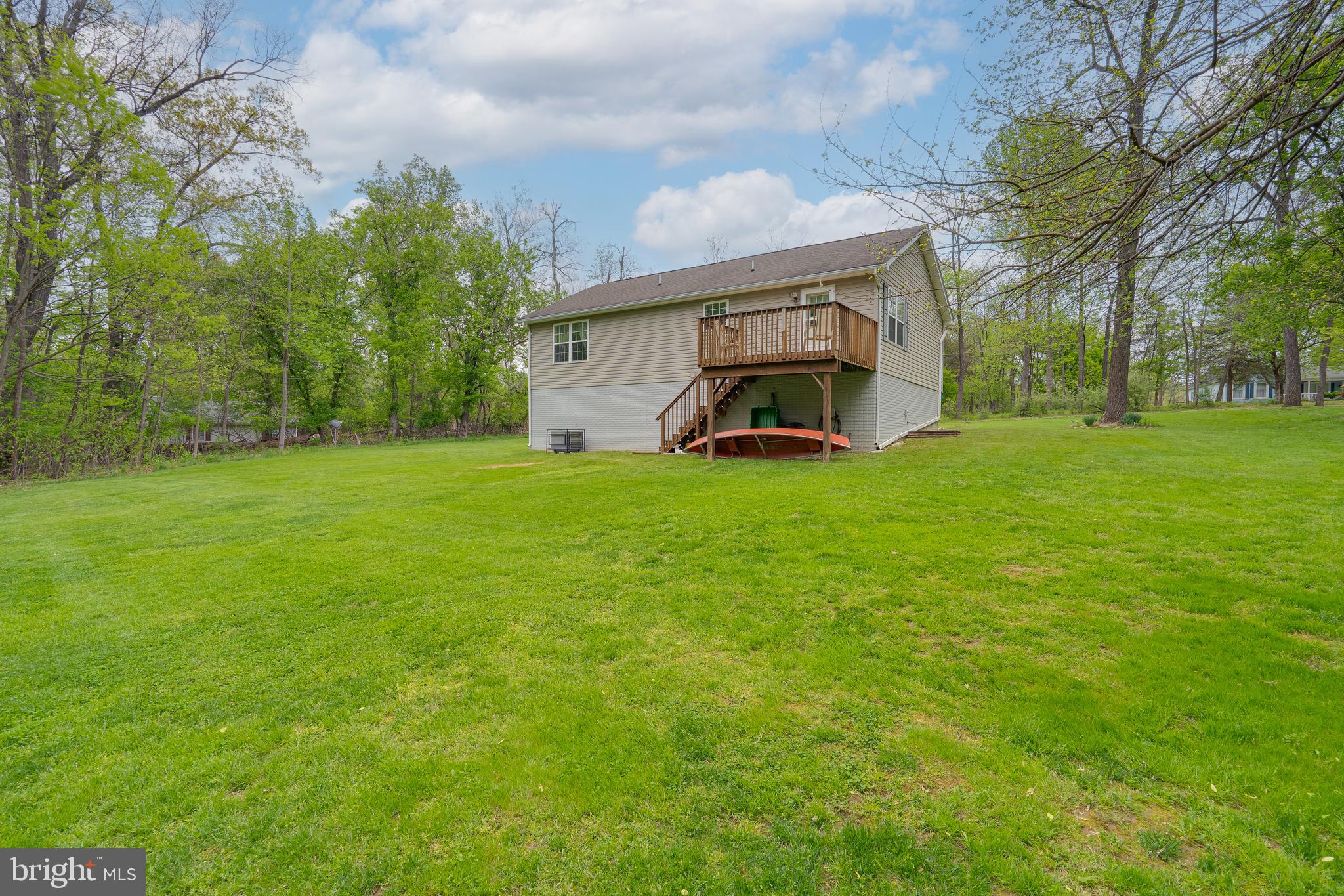 WIDE RIVER FARM - Residential