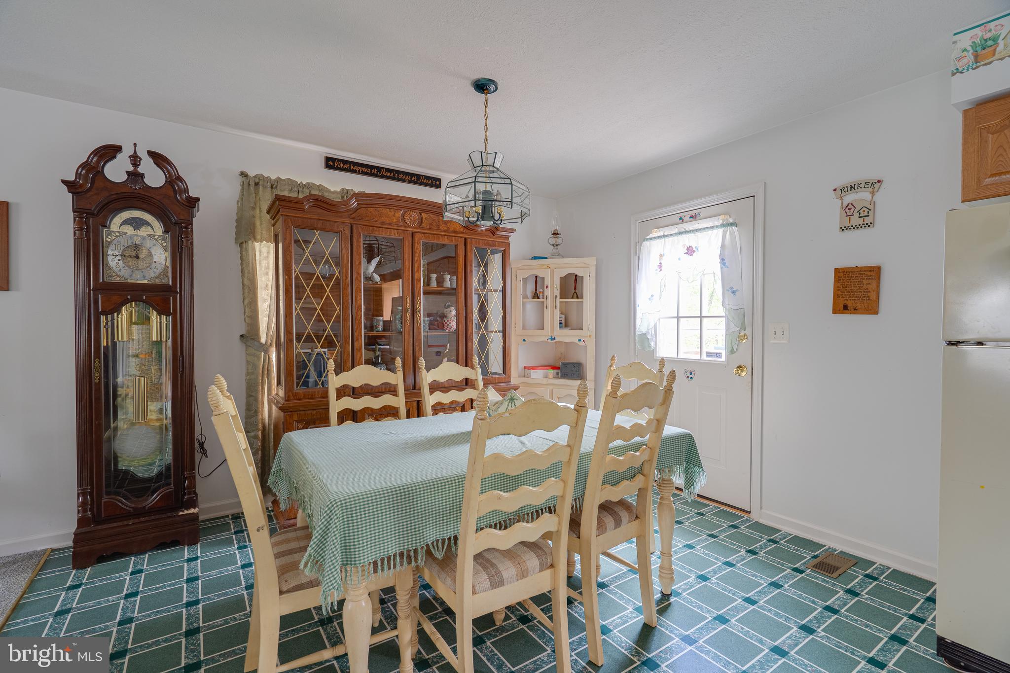 WIDE RIVER FARM - Residential