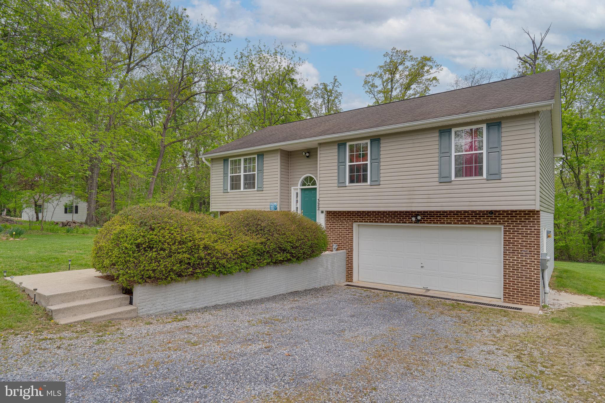 WIDE RIVER FARM - Residential