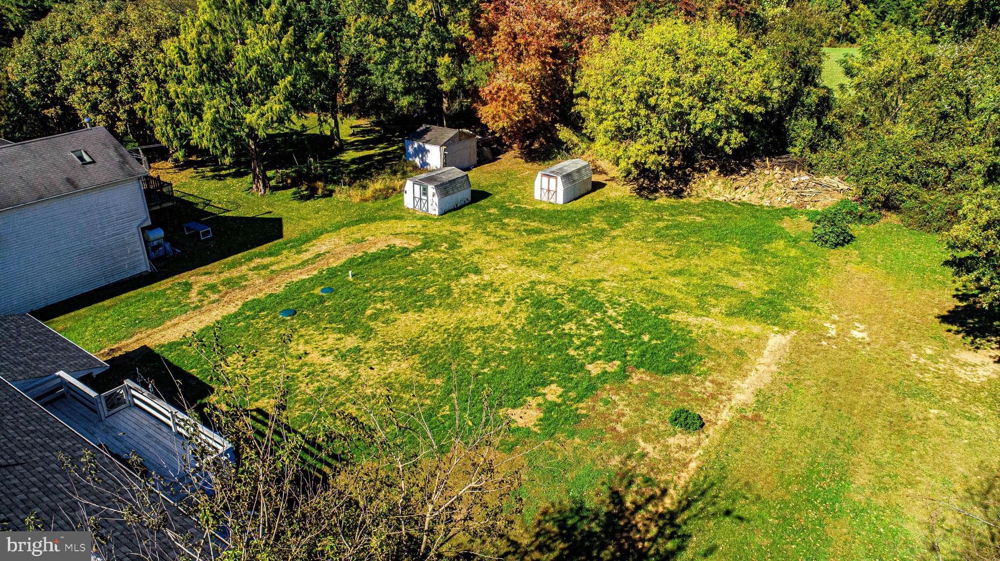 HONEYSUCKLE HOLLOW - Residential