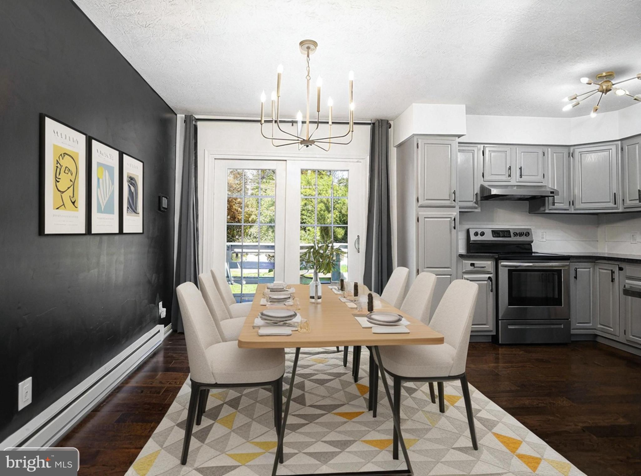 HONEYSUCKLE HOLLOW - Residential