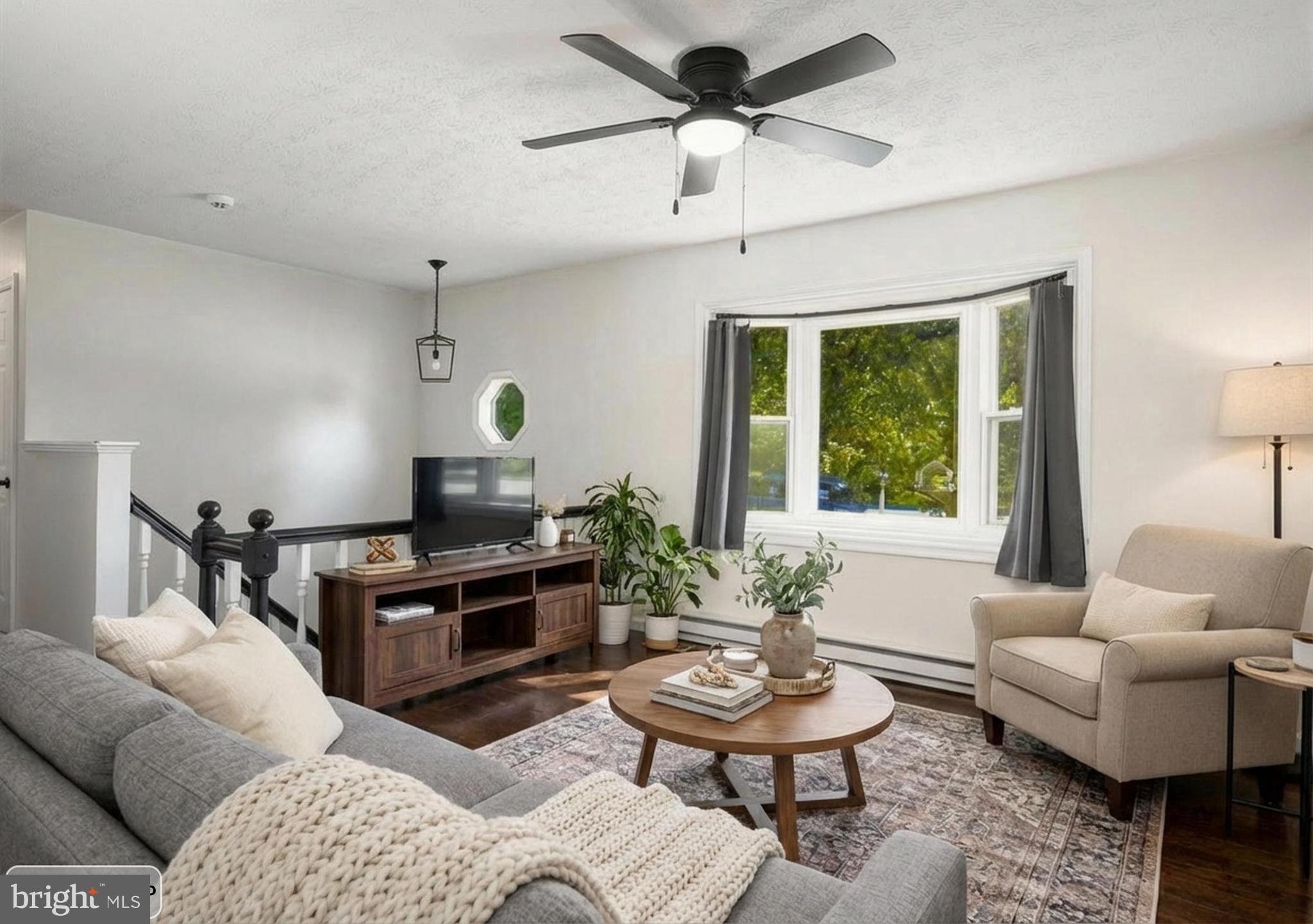 HONEYSUCKLE HOLLOW - Residential