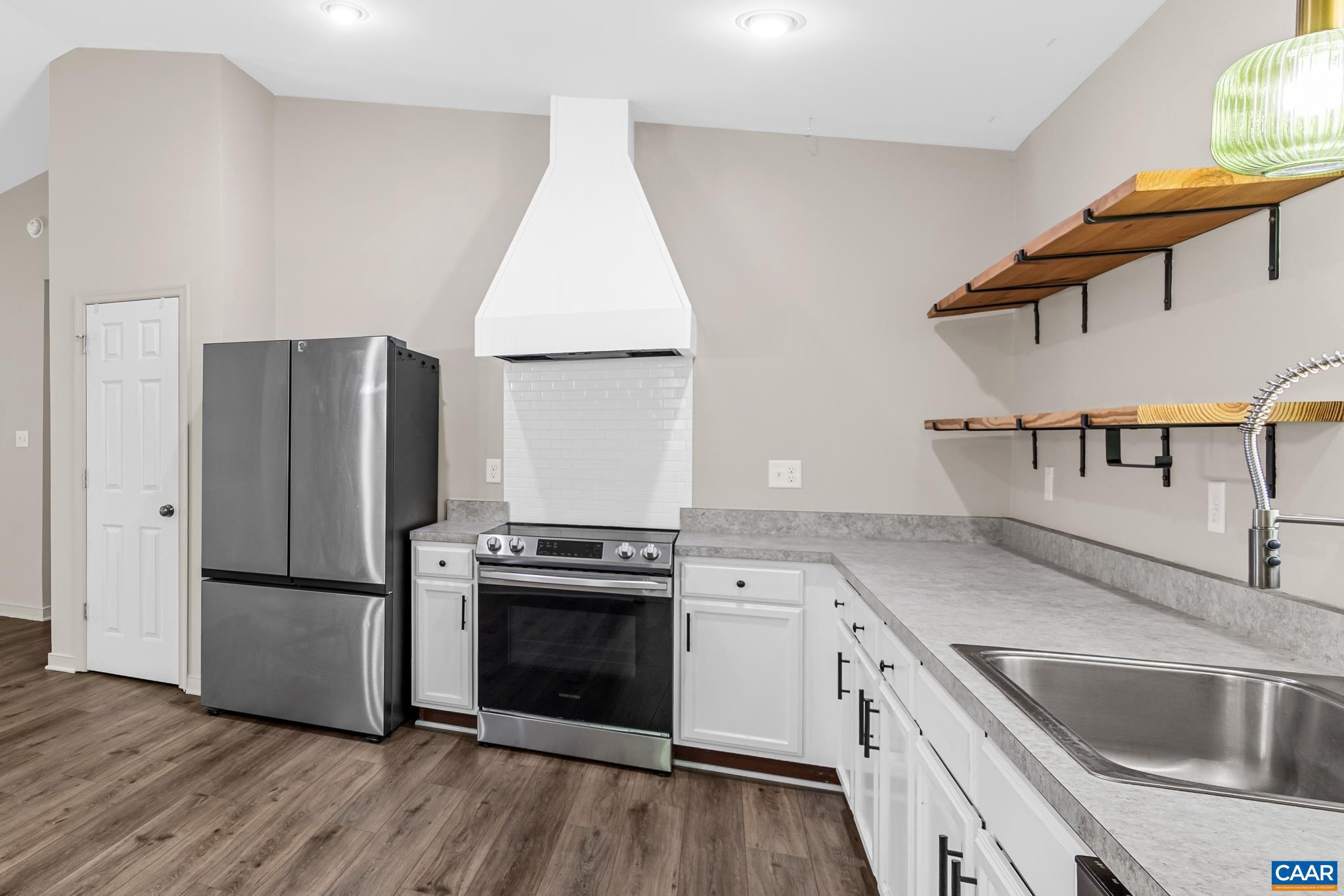 WINDING RIDGE - Residential