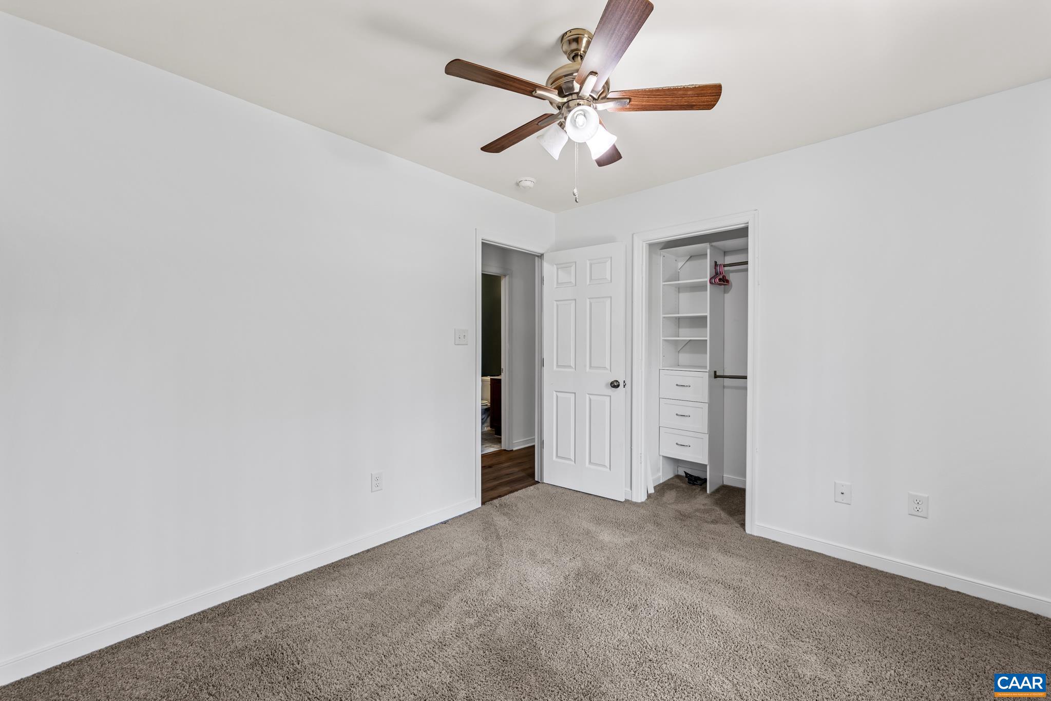 WINDING RIDGE - Residential