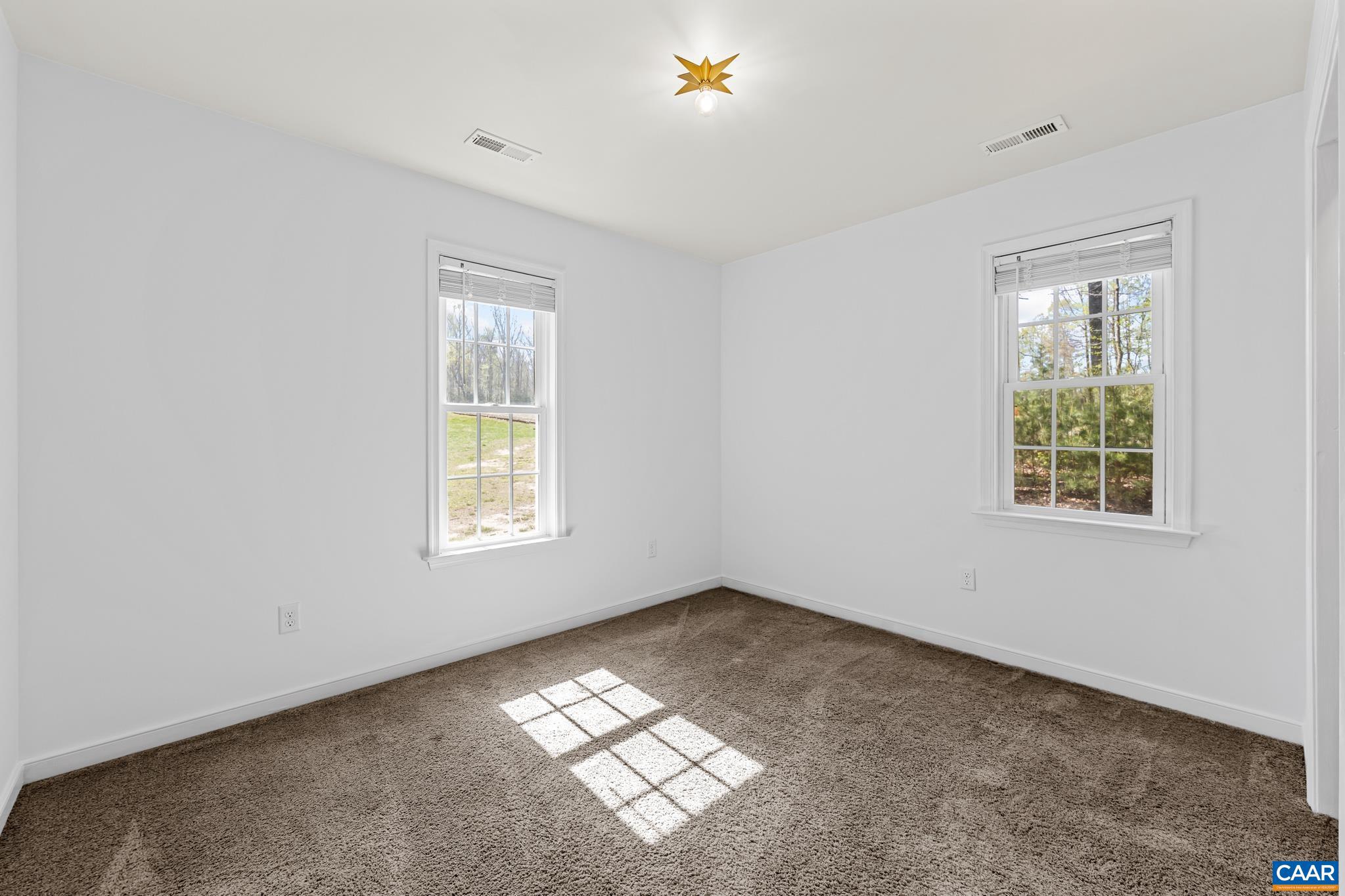 WINDING RIDGE - Residential