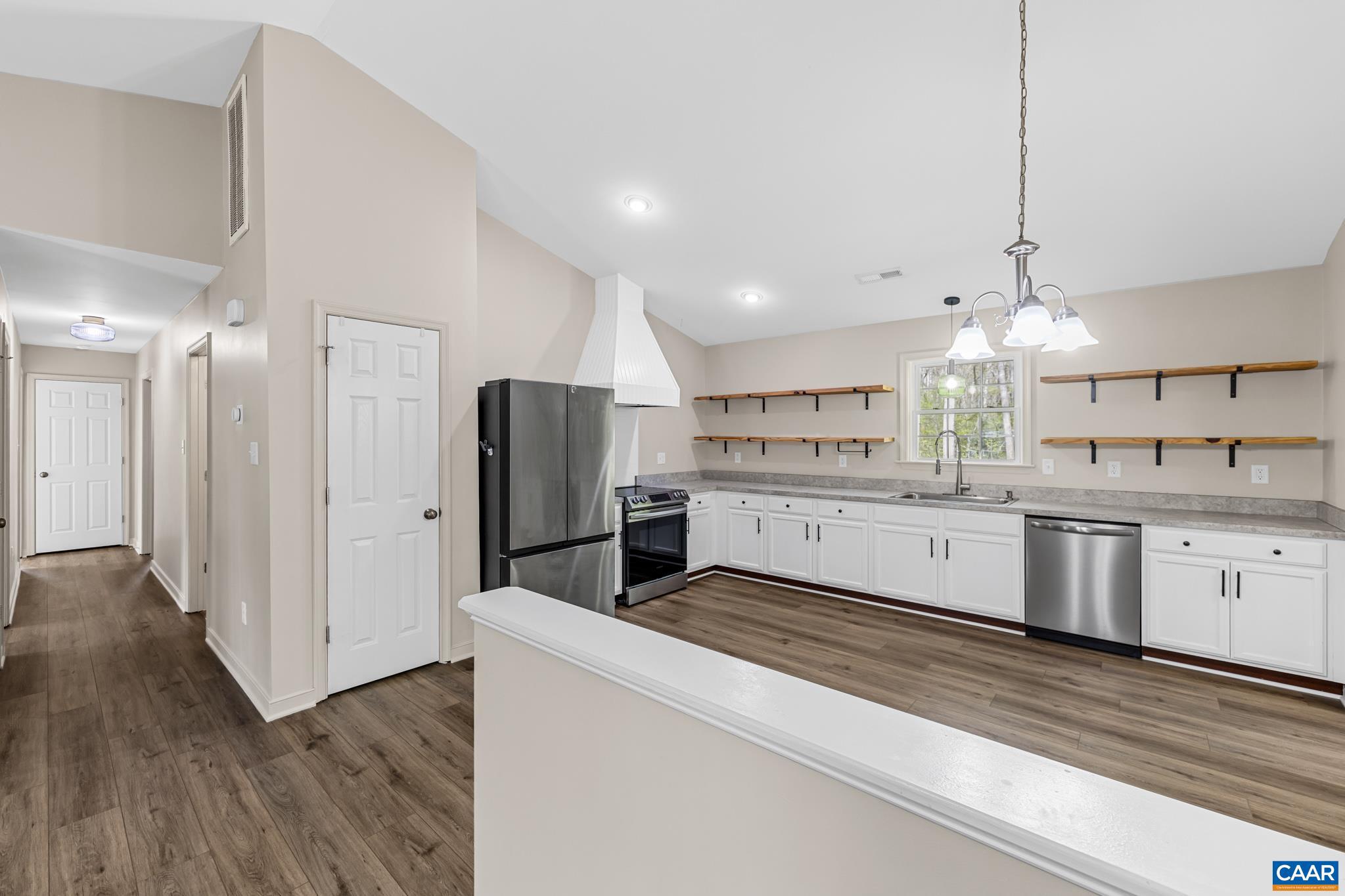 WINDING RIDGE - Residential