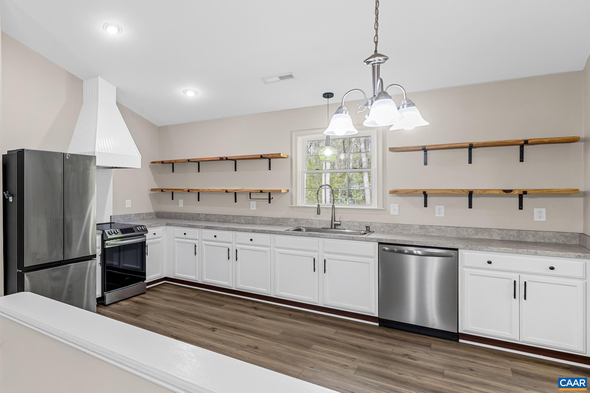 WINDING RIDGE - Residential