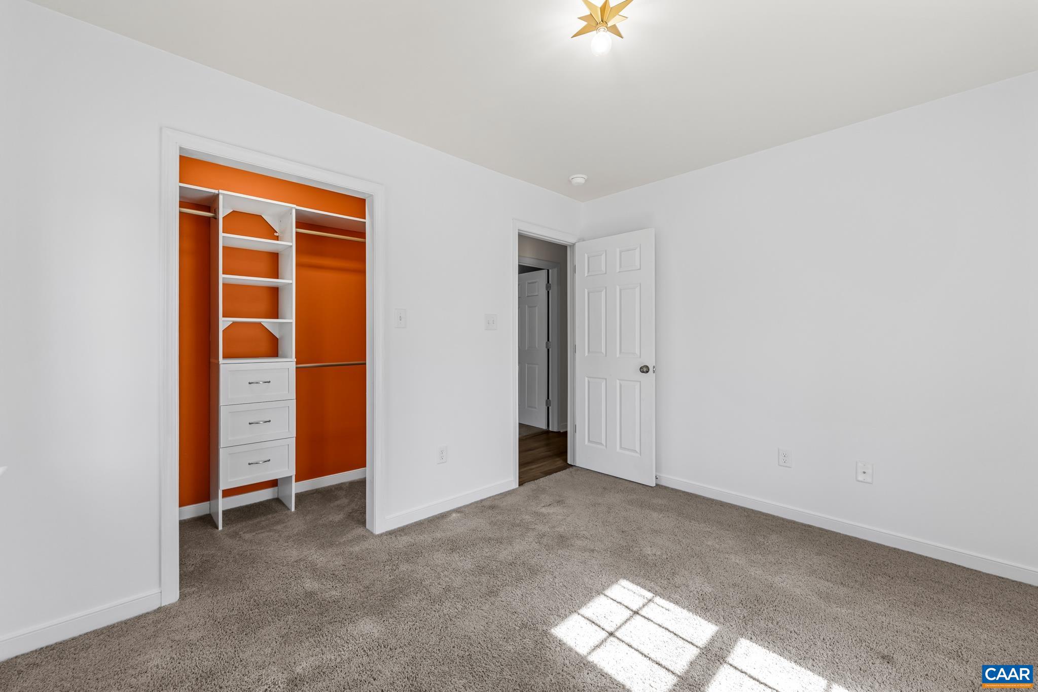 WINDING RIDGE - Residential