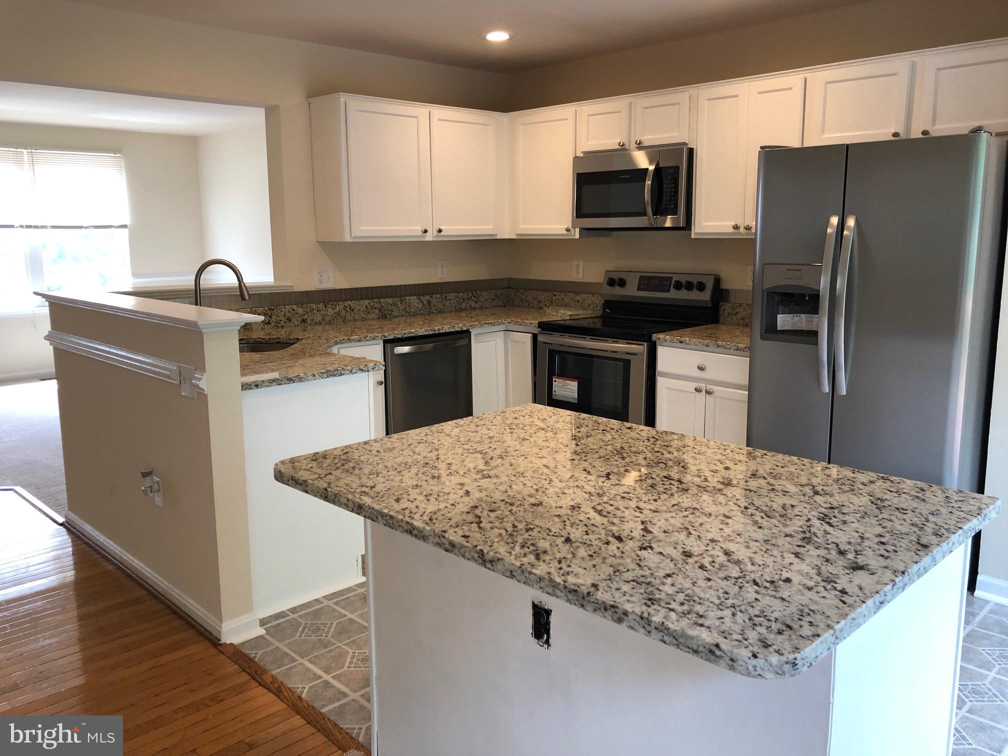 WELLINGTON/CLOVERHILL - Residential