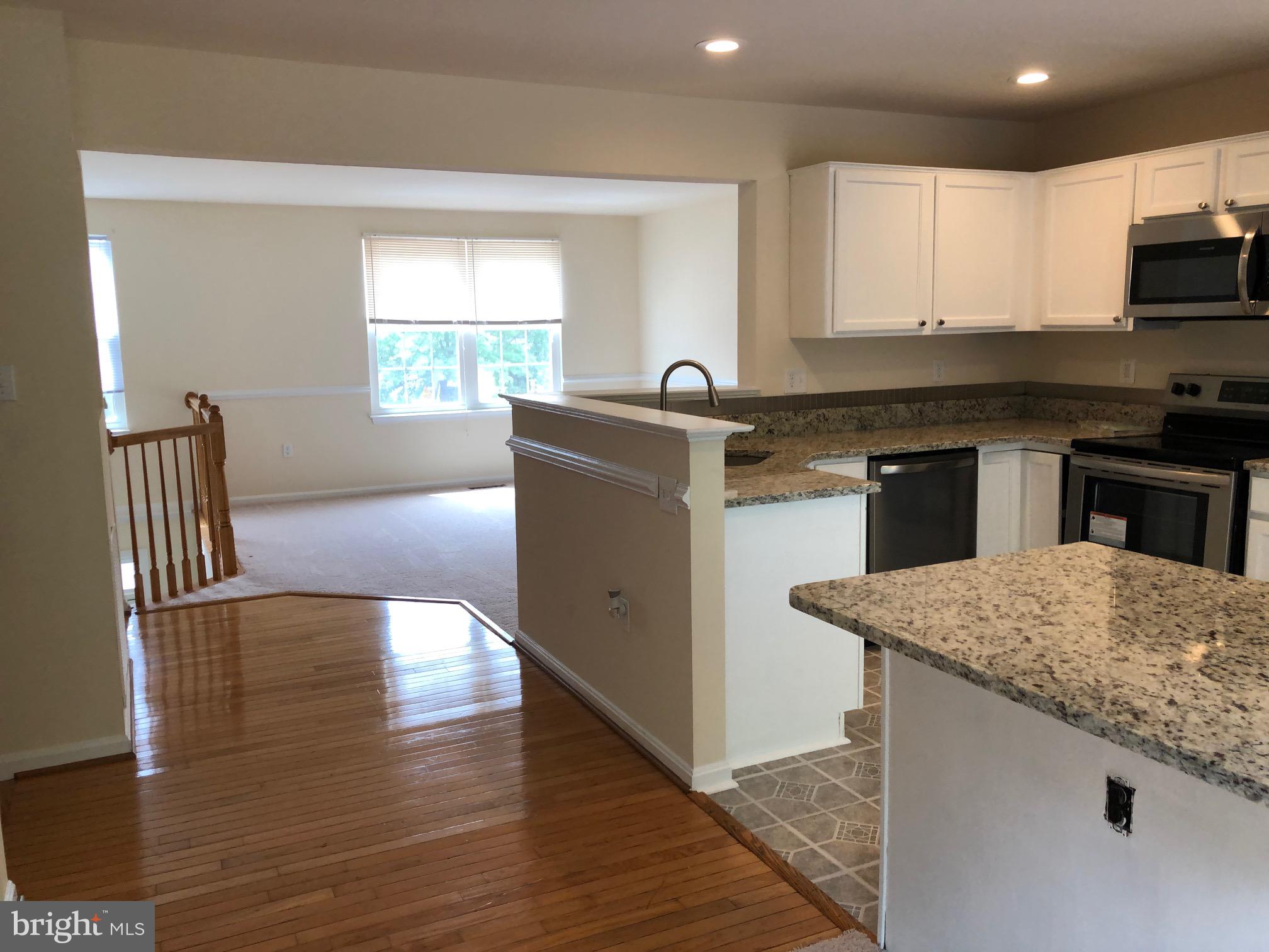 WELLINGTON/CLOVERHILL - Residential