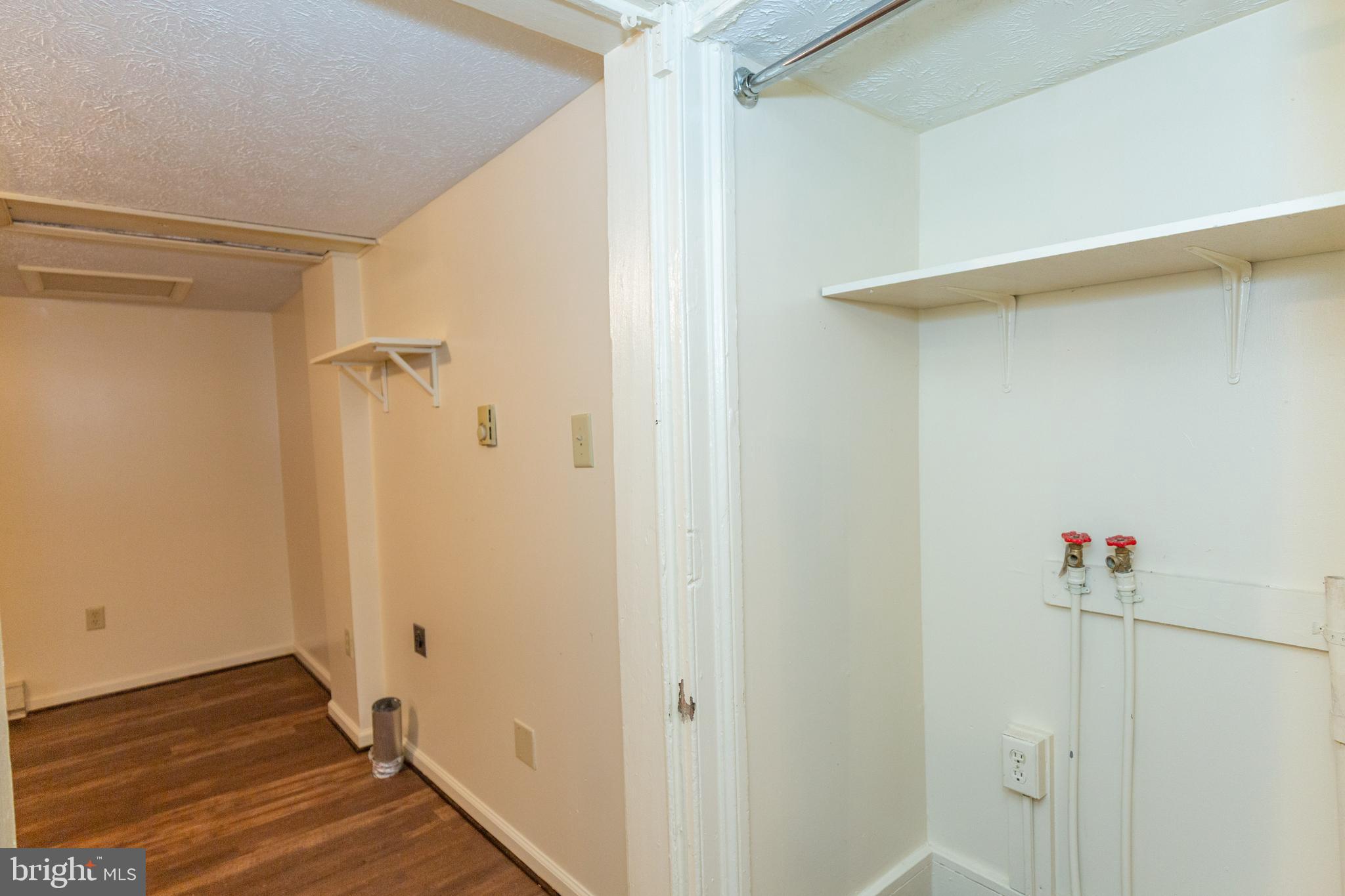 DOWNTOWN CHARLES TOWN - Residential Lease