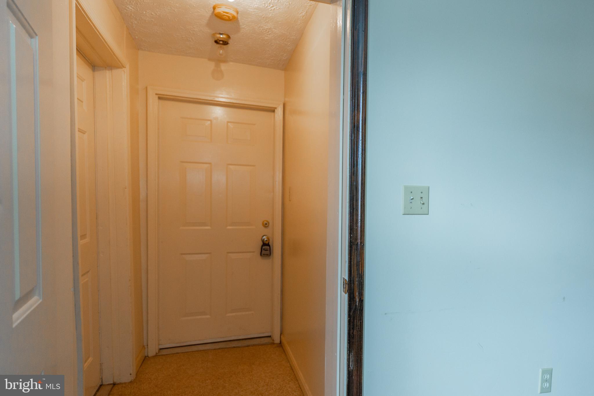 DOWNTOWN CHARLES TOWN - Residential Lease