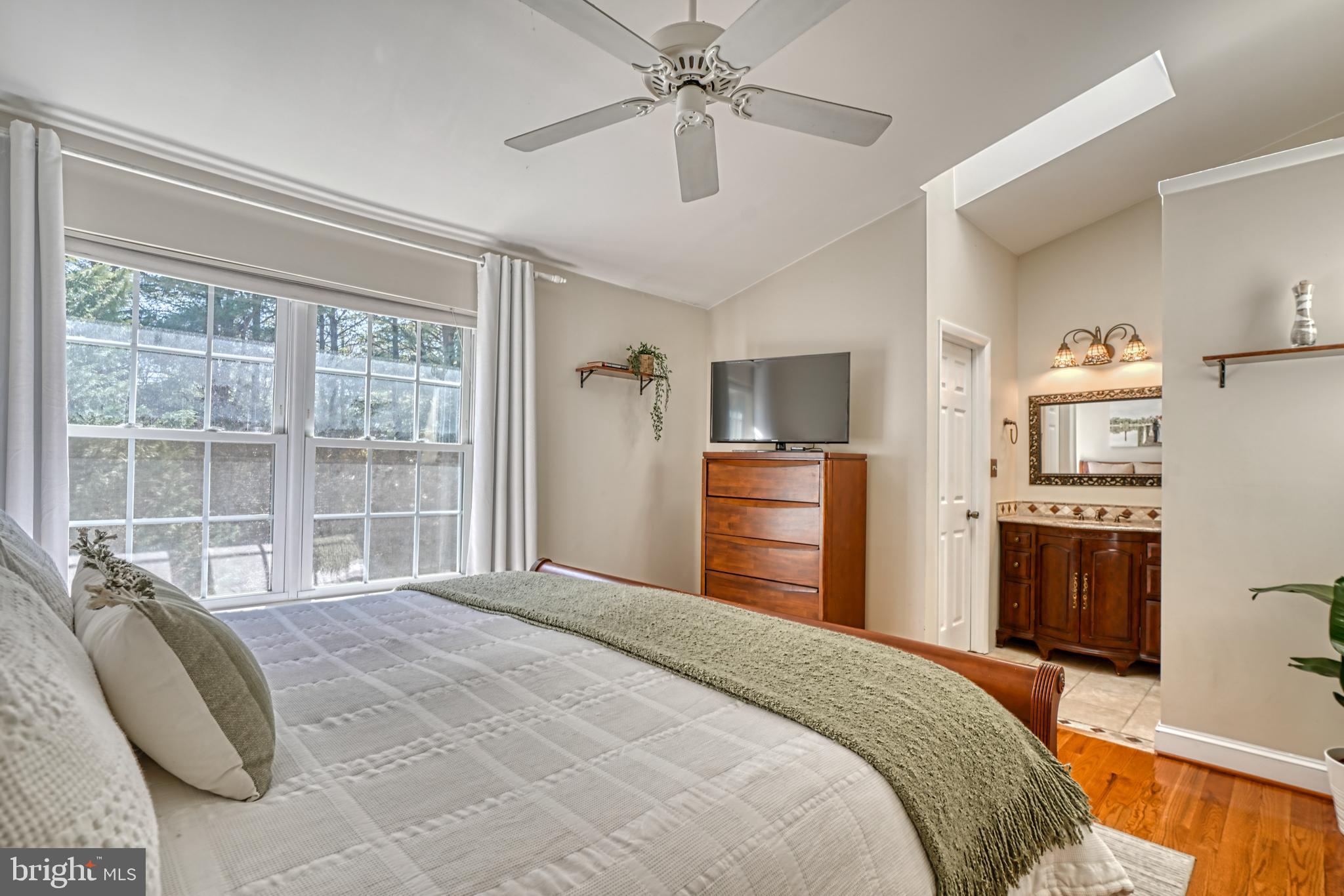 NORTH WINDS - Residential