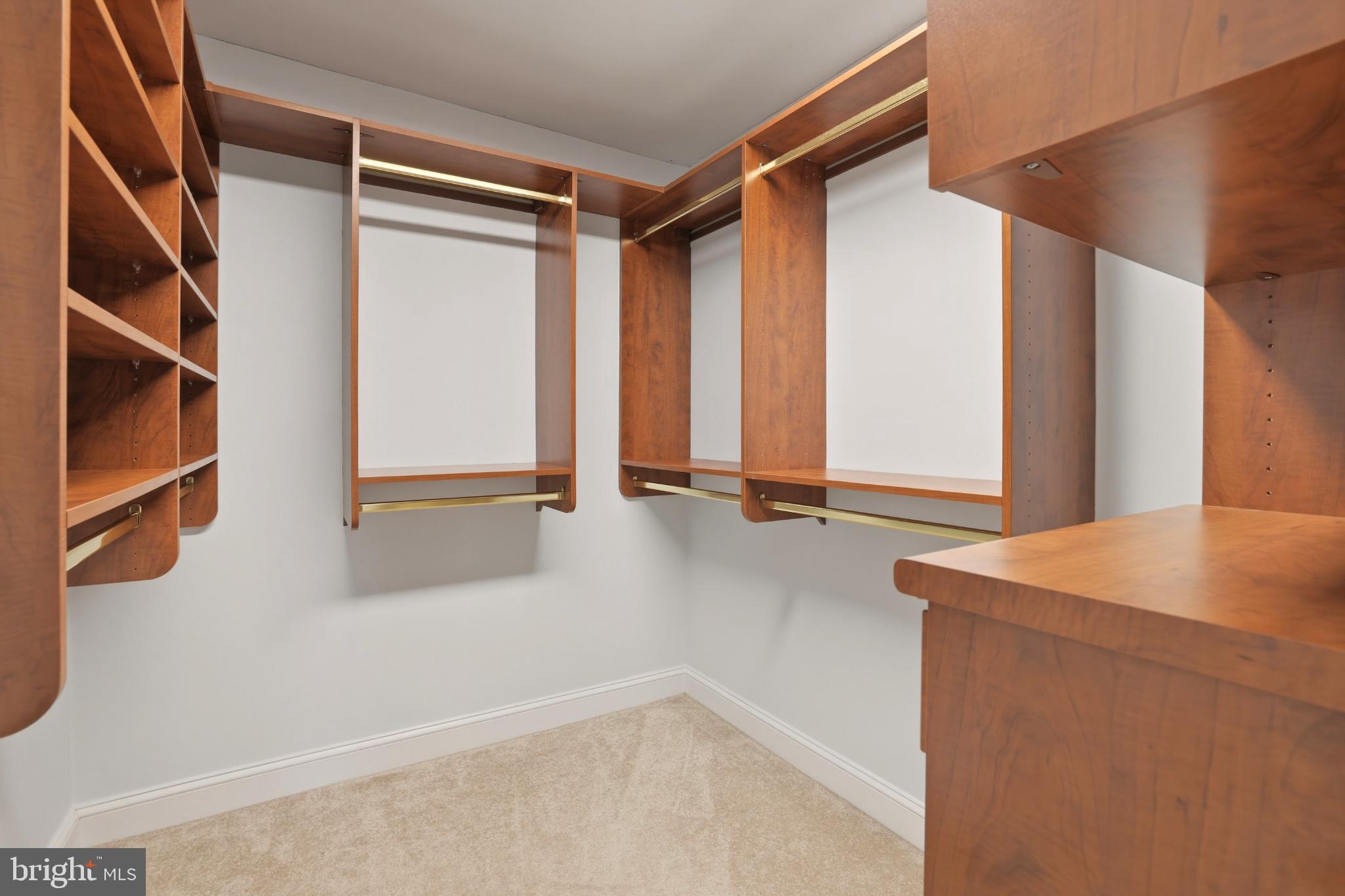 HERMITAGE - Residential