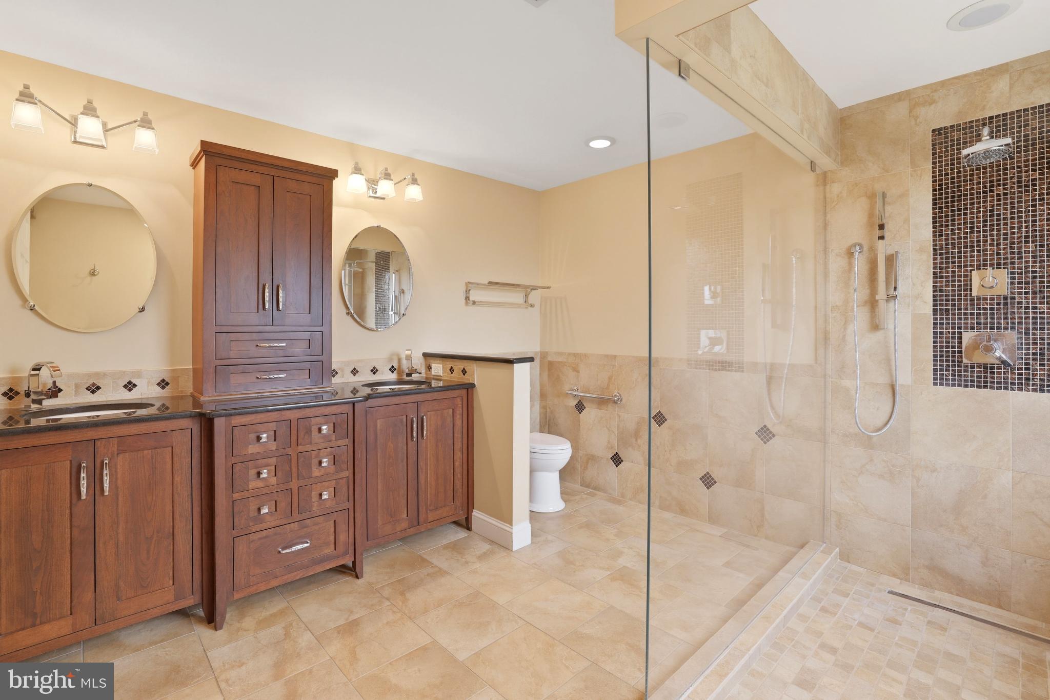 HERMITAGE - Residential