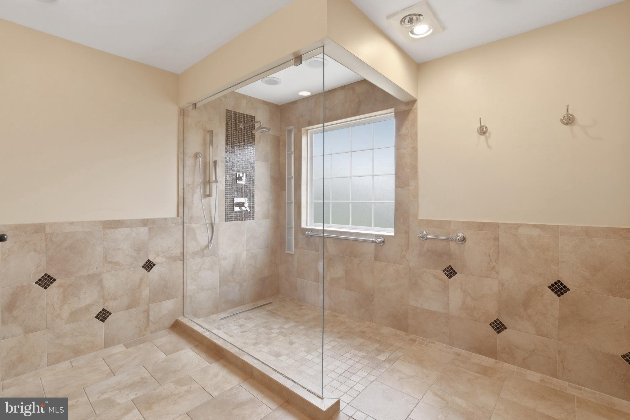 HERMITAGE - Residential