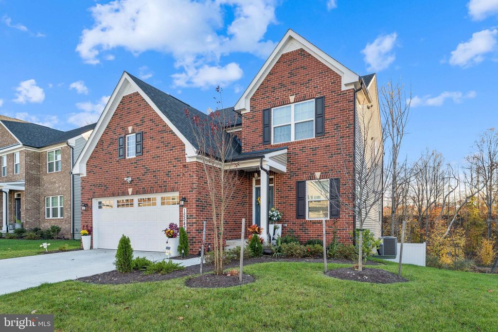 Photo of 15542 Twin River Cir, BOWIE, MD 20716 (MLS # MDPG2182300)